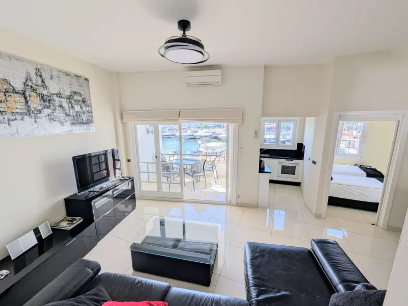 Incredible Frontline Apartment in Cabopino Port – A Rare Gem on the Costa del Sol
