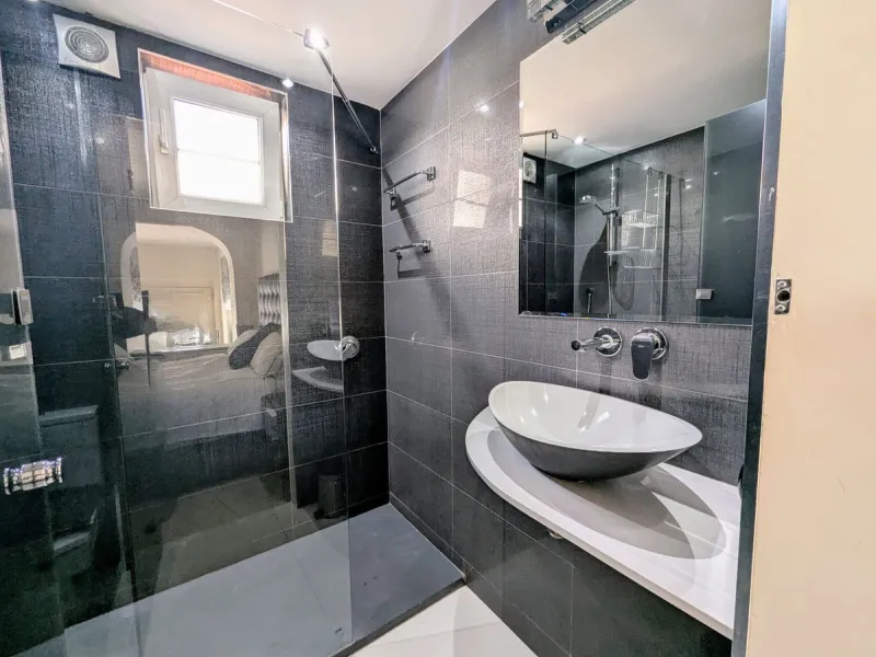 Incredible Frontline Apartment in Cabopino Port – A Rare Gem on the Costa del Sol