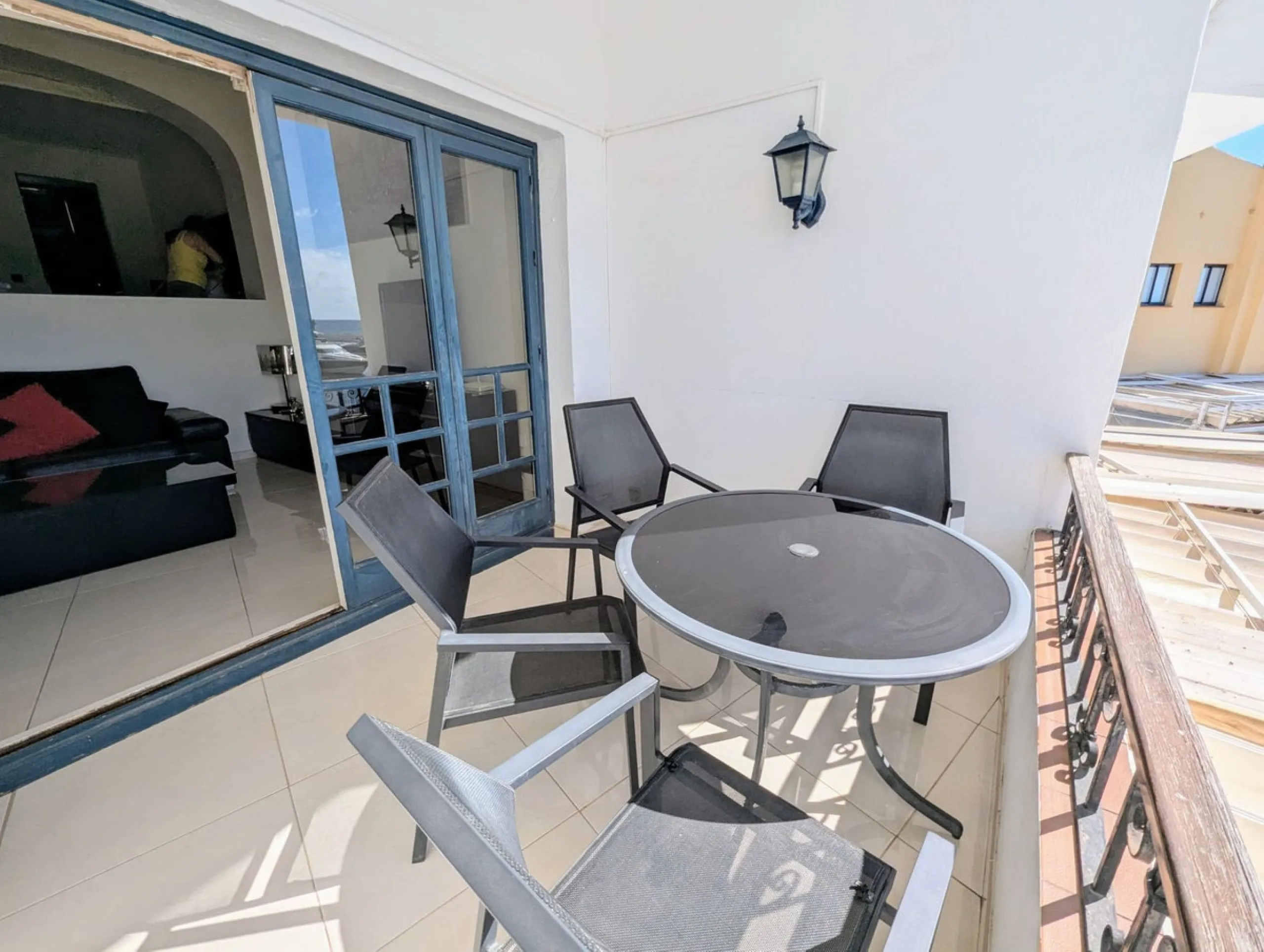 Incredible Frontline Apartment in Cabopino Port – A Rare Gem on the Costa del Sol