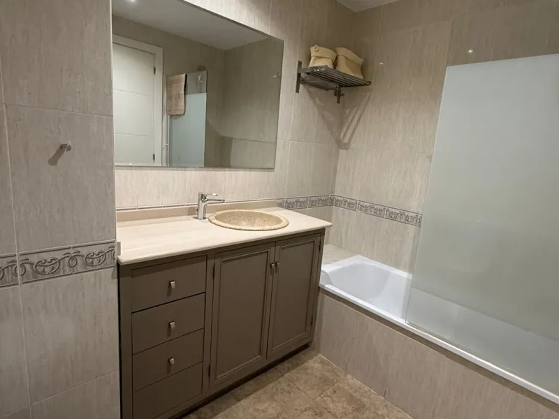 Bright Reformed Apartment in Miraflores – Marbella: Ideal for Coastal Living or Investment