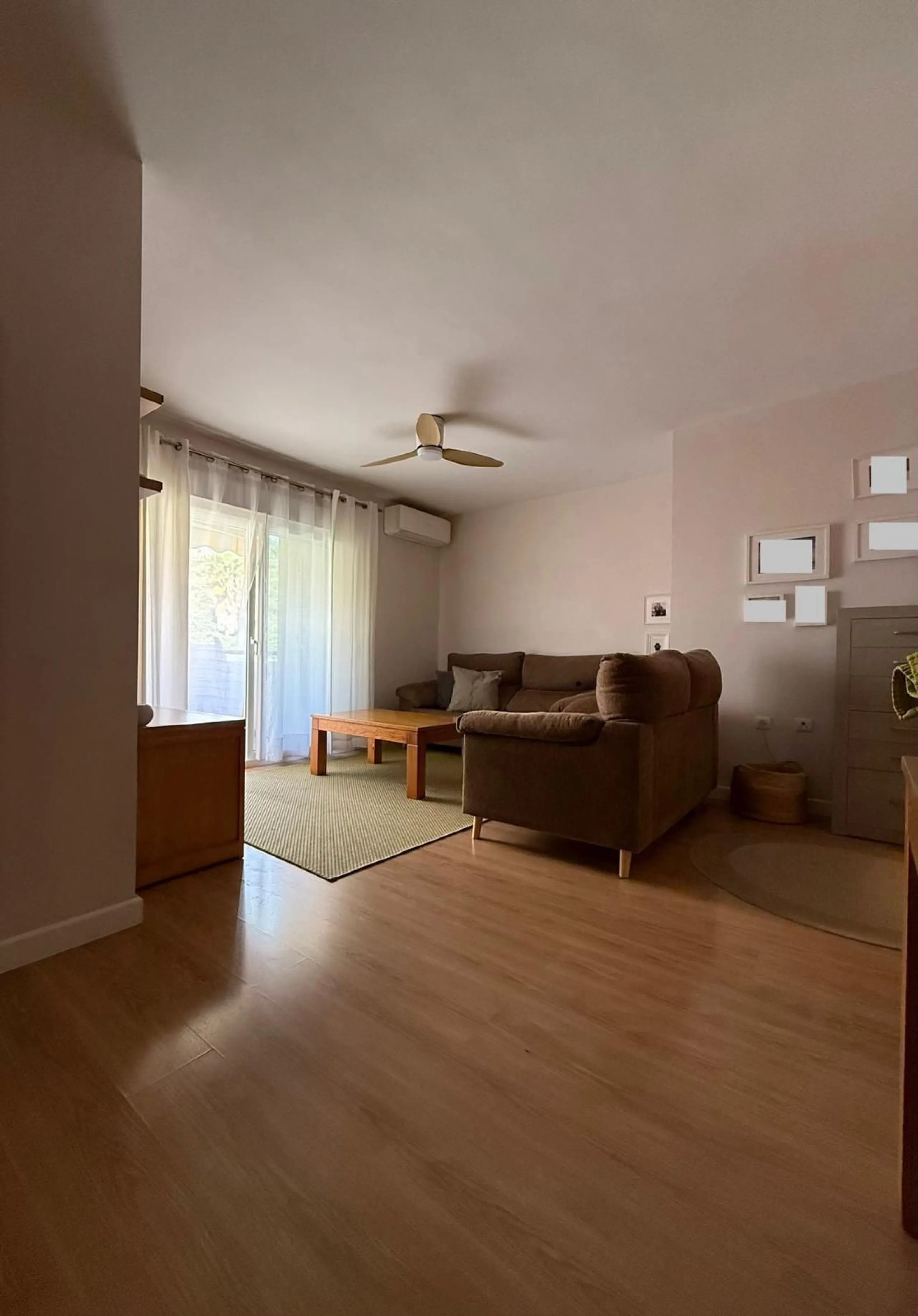 Bright Reformed Apartment in Miraflores – Marbella: Ideal for Coastal Living or Investment