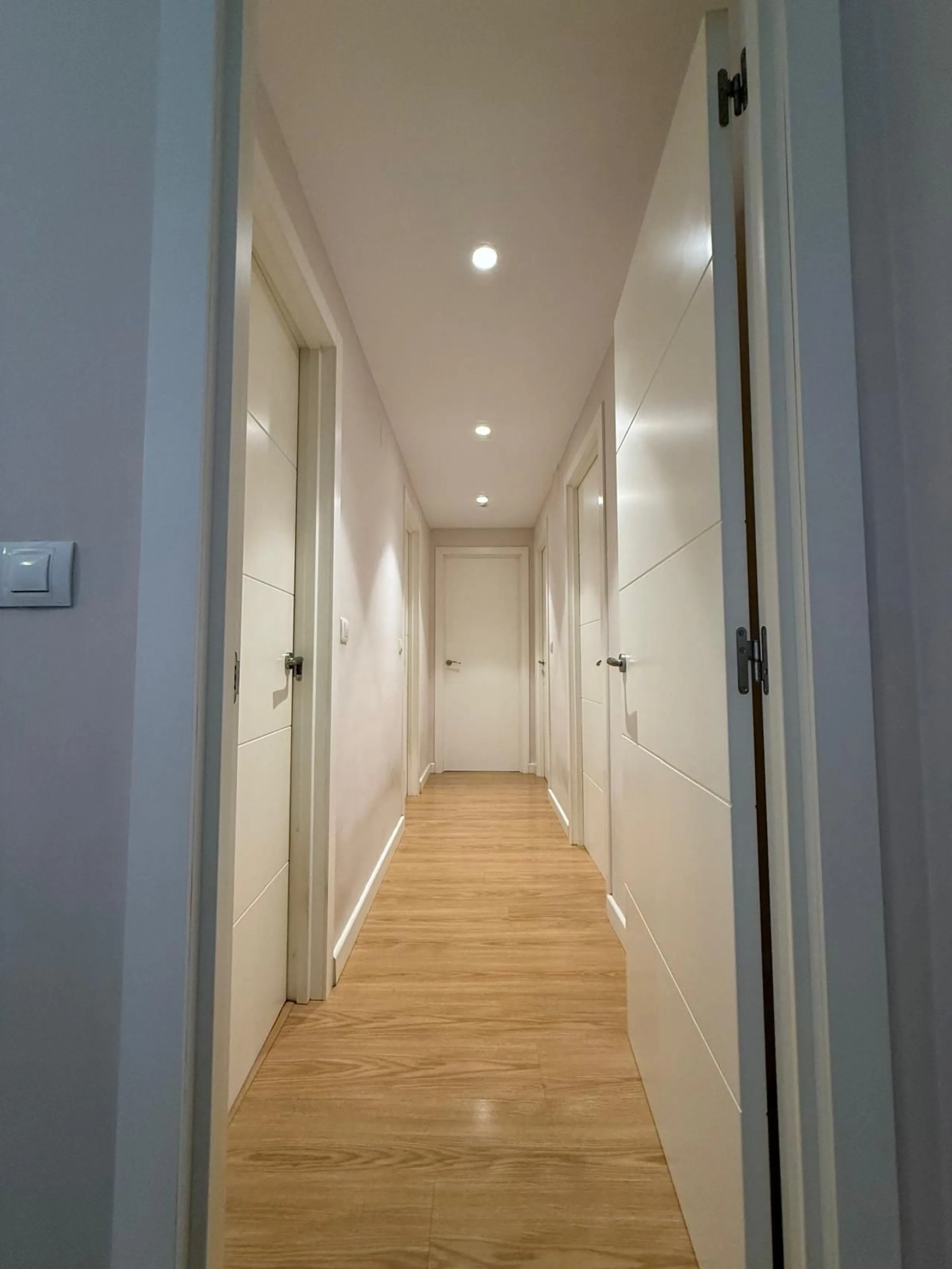 Bright Reformed Apartment in Miraflores – Marbella: Ideal for Coastal Living or Investment