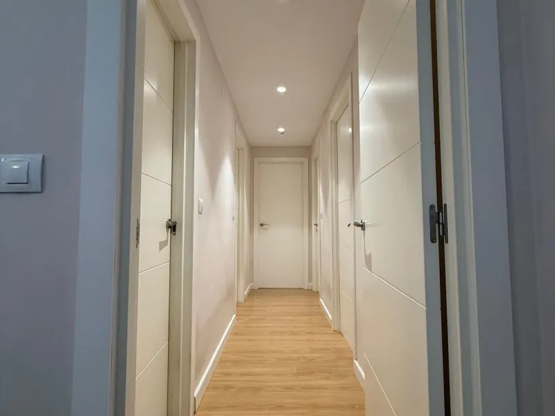 Bright Reformed Apartment in Miraflores – Marbella: Ideal for Coastal Living or Investment