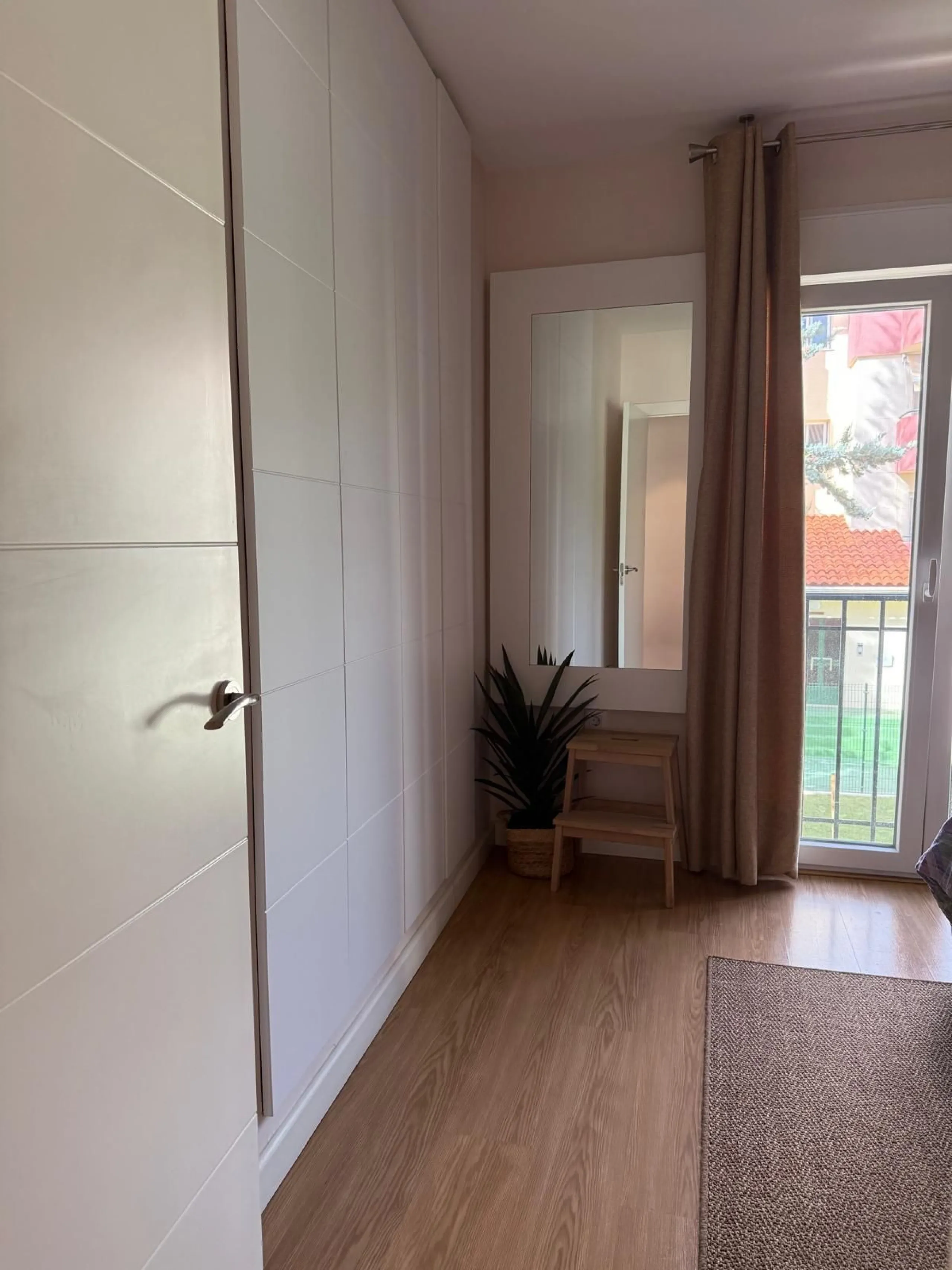 Bright Reformed Apartment in Miraflores – Marbella: Ideal for Coastal Living or Investment