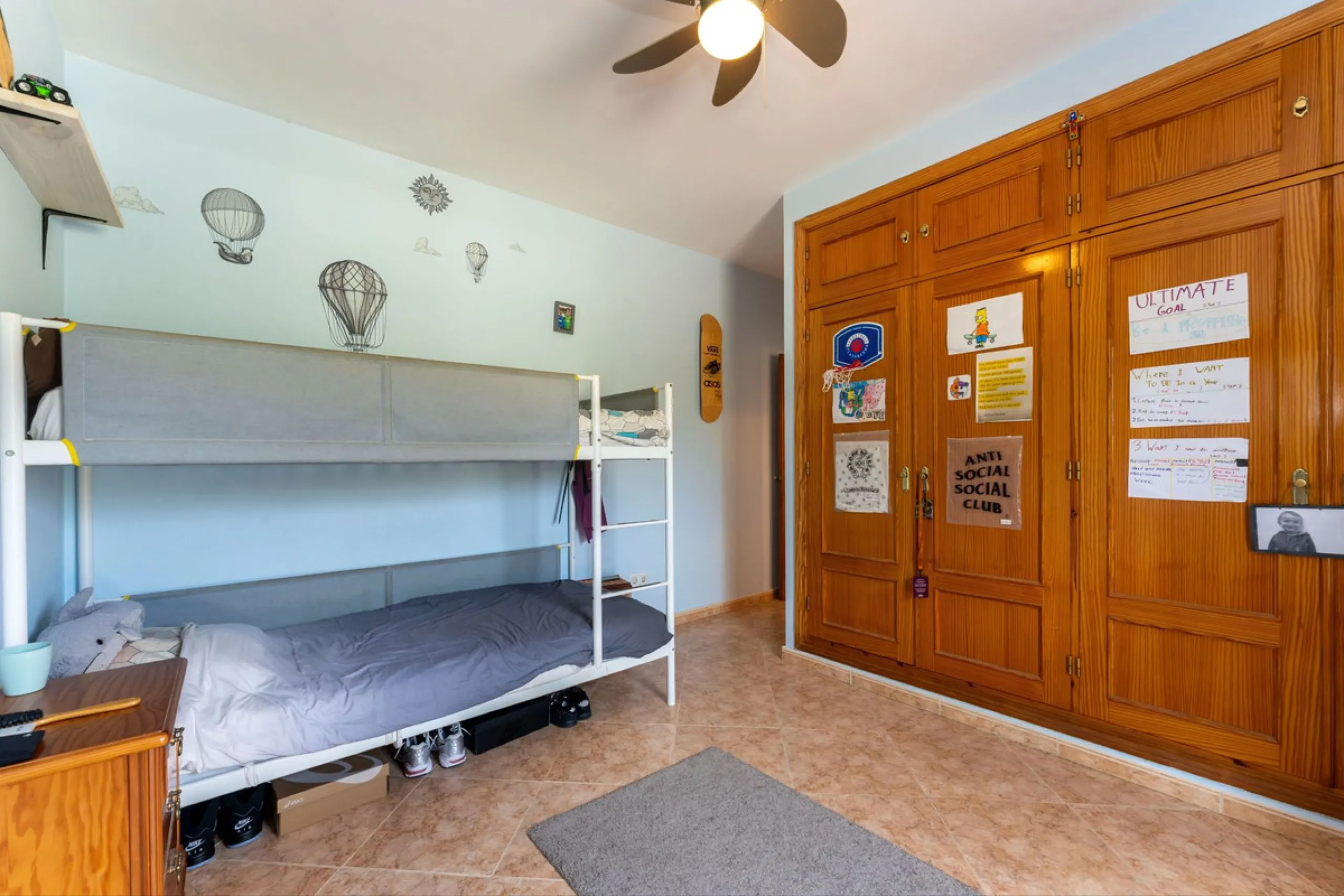 House - Finca - Cortijo в продаже в Casarabonela, Málaga. В доме 3 спален и 2 ванных комнат. Площадь дома 142 м². Площадь участка 6000 м²