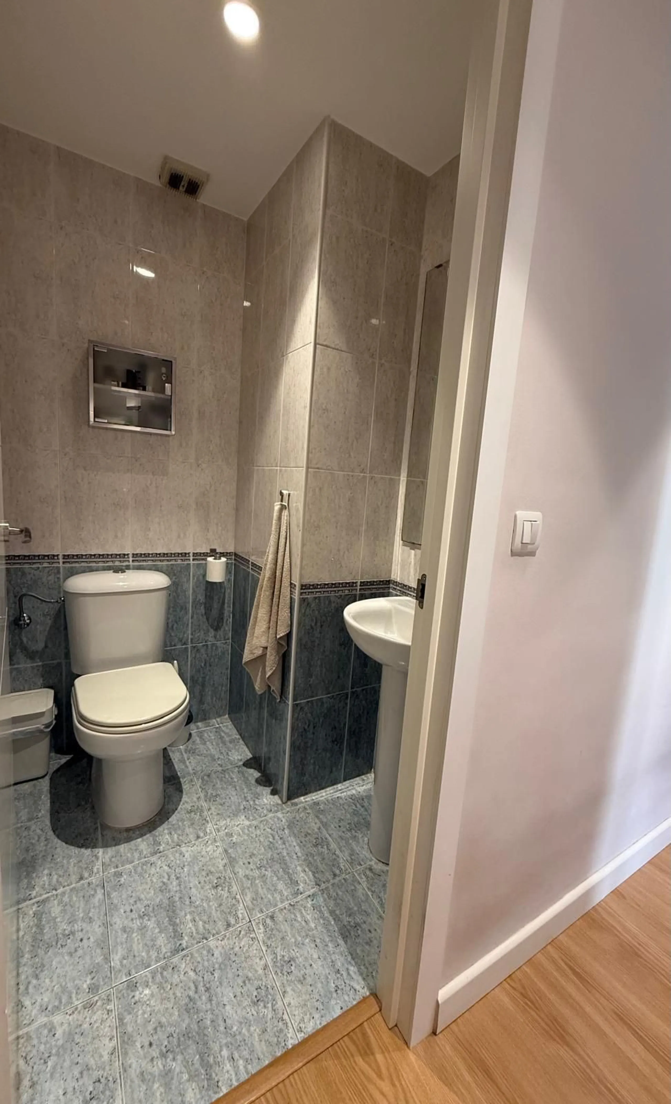 Bright Reformed Apartment in Miraflores – Marbella: Ideal for Coastal Living or Investment