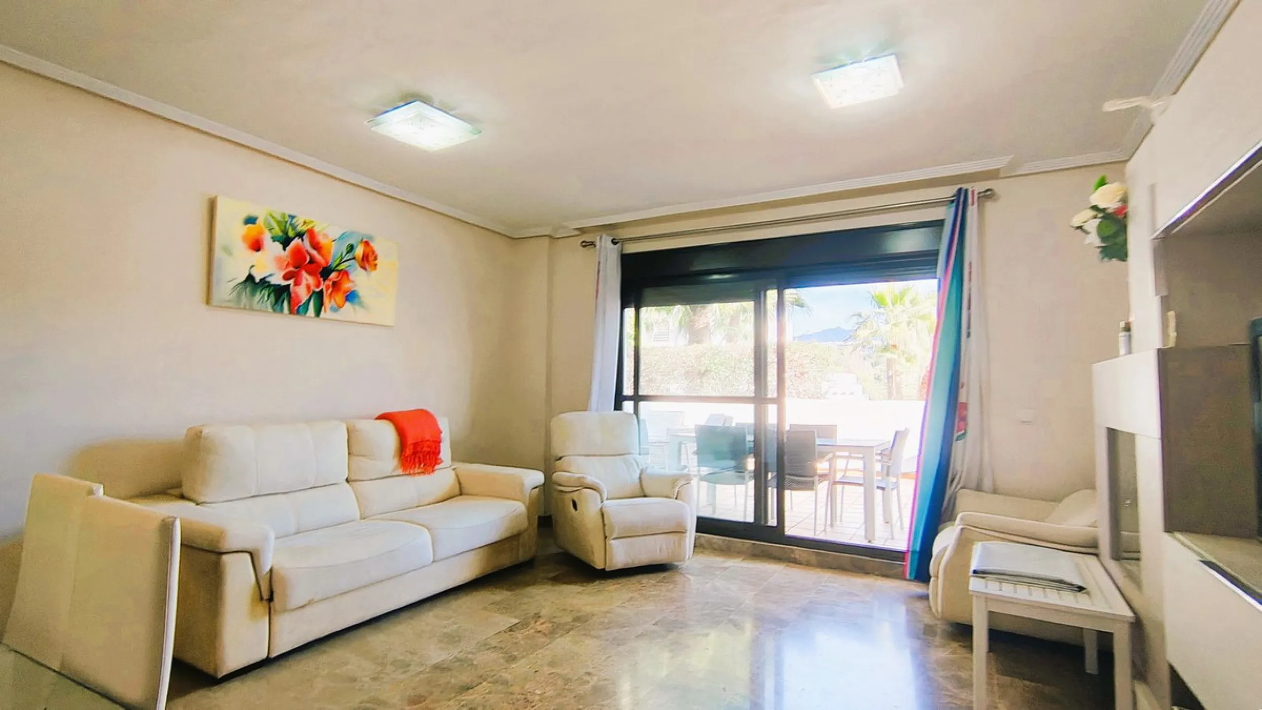 Spacious and modern 2-bedroom, 2-bathroom apartment with underground parking space and storage room. The property features an impressive almost 70 m² terrace and a 30 m² private garden, perfect for enjoying the Costa del Sol lifestyle.