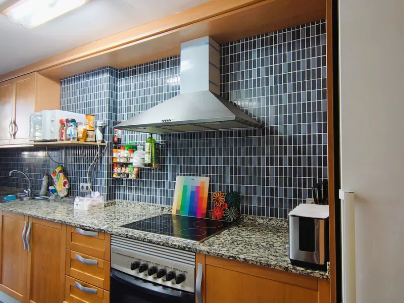 Spacious and modern 2-bedroom, 2-bathroom apartment with underground parking space and storage room. The property features an impressive almost 70 m² terrace and a 30 m² private garden, perfect for enjoying the Costa del Sol lifestyle.