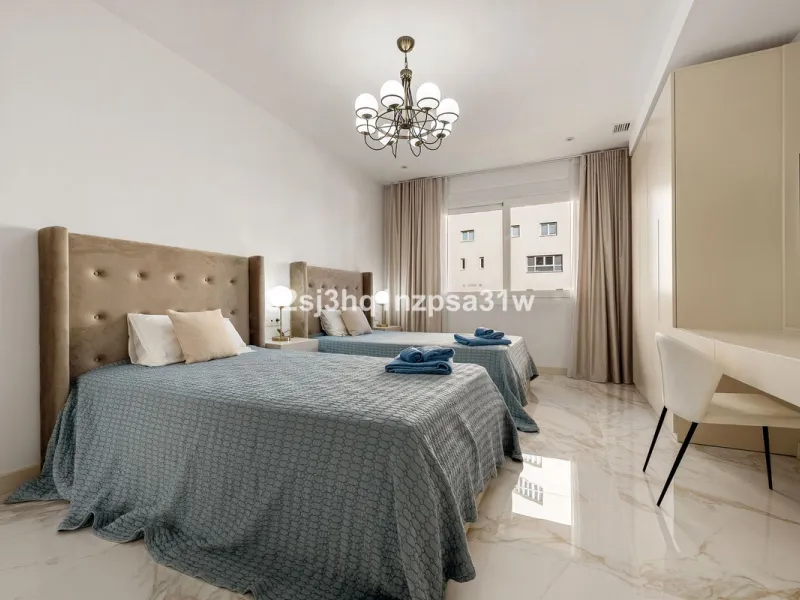 Superb modern apartment - front line beach - Puerto Banus