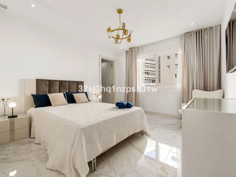 Superb modern apartment - front line beach - Puerto Banus