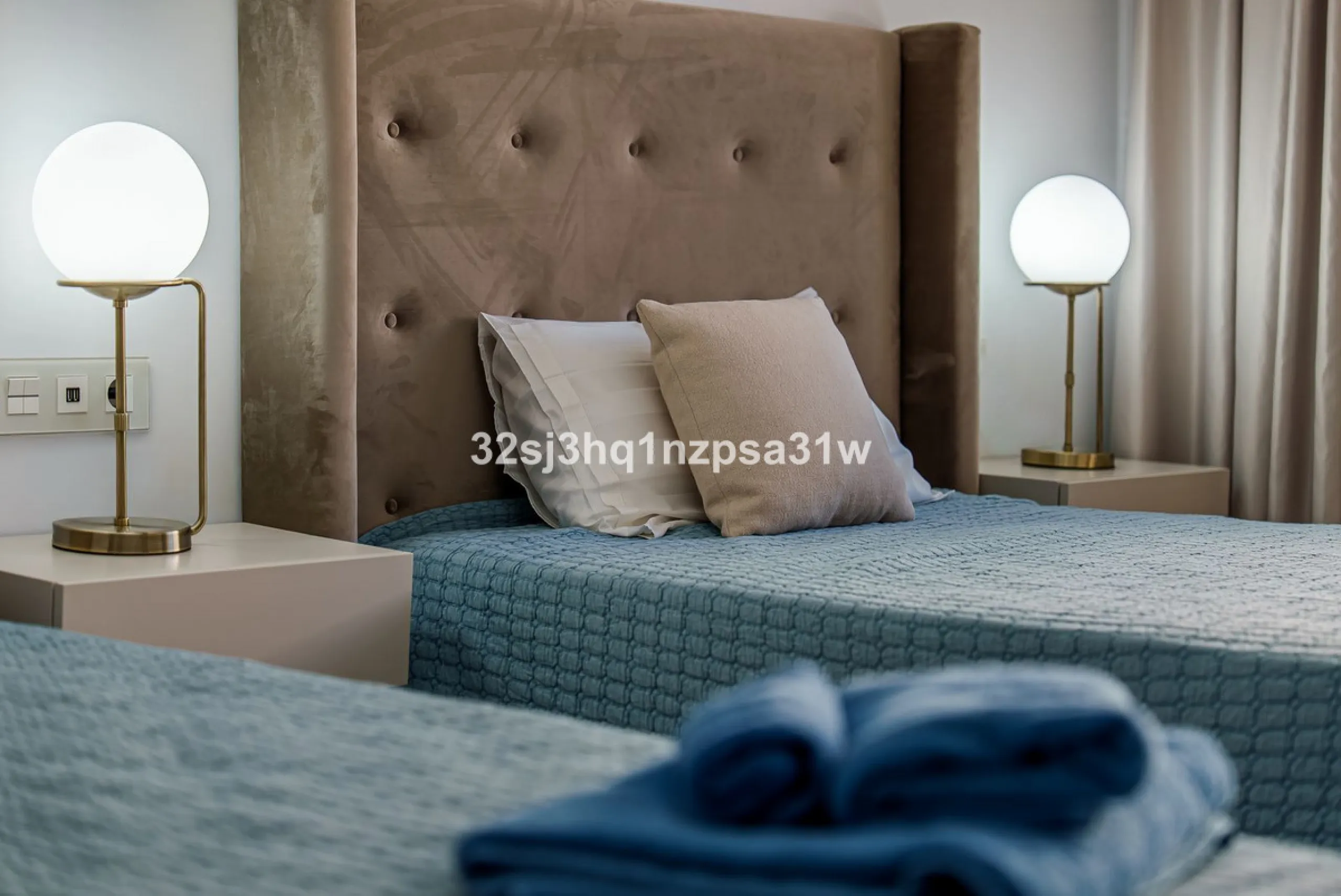 Superb modern apartment - front line beach - Puerto Banus
