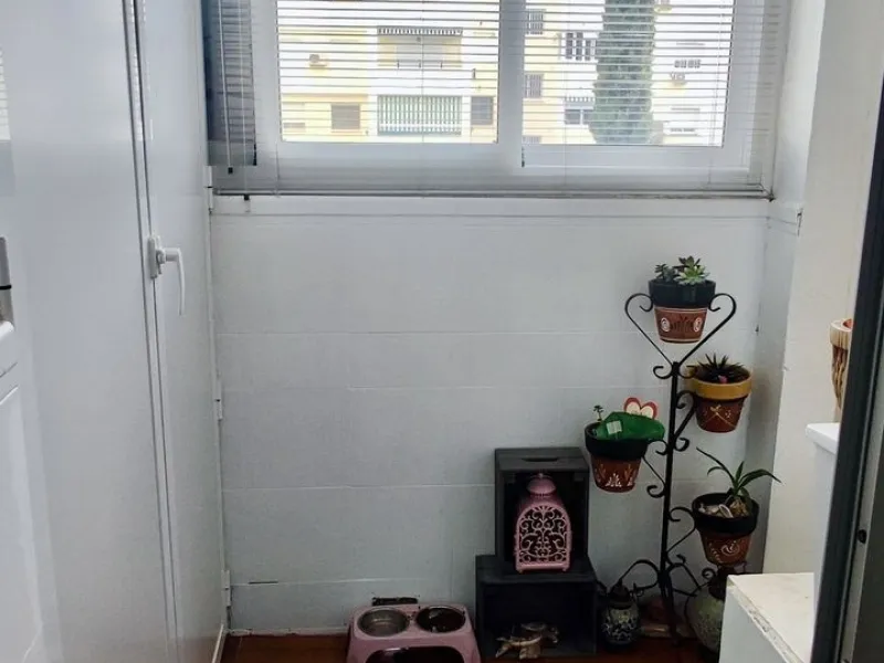 Apartment - Middle Floor Apartment в продаже в Benalmadena, Málaga. В доме 3 спален и 1 ванных комнат. Площадь дома 99 м²