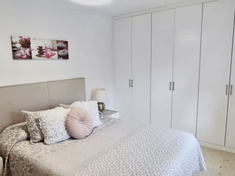 Apartment - Middle Floor Apartment в продаже в Benalmadena, Málaga. В доме 3 спален и 1 ванных комнат. Площадь дома 99 м²