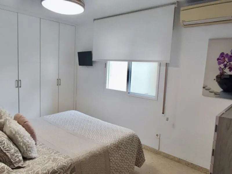 Apartment - Middle Floor Apartment в продаже в Benalmadena, Málaga. В доме 3 спален и 1 ванных комнат. Площадь дома 99 м²