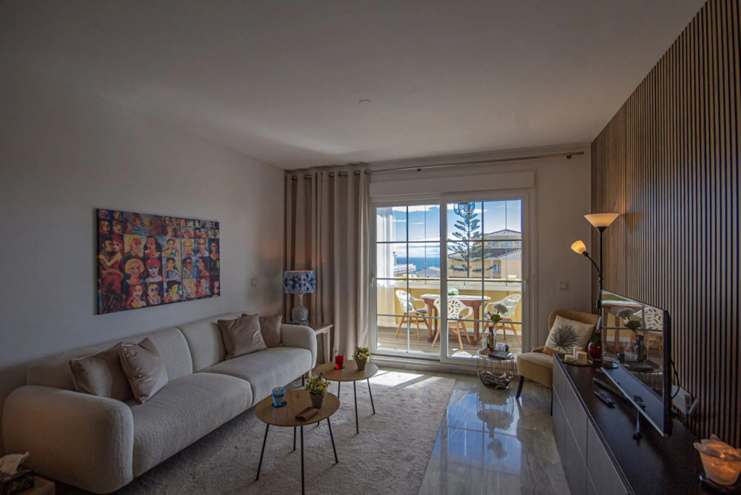 Fully Renovated 2-Bedroom Apartment with Sea Views in Cabopino