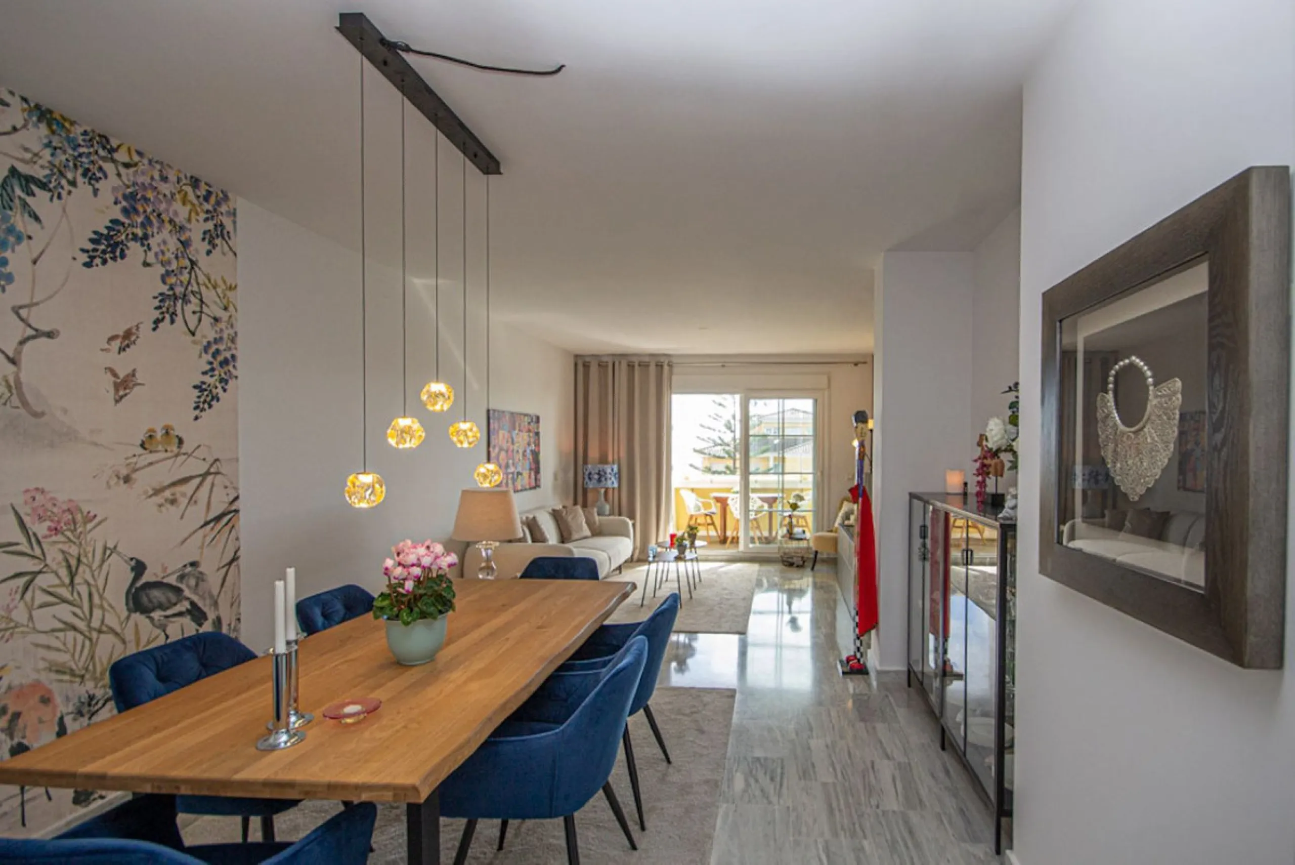 Fully Renovated 2-Bedroom Apartment with Sea Views in Cabopino