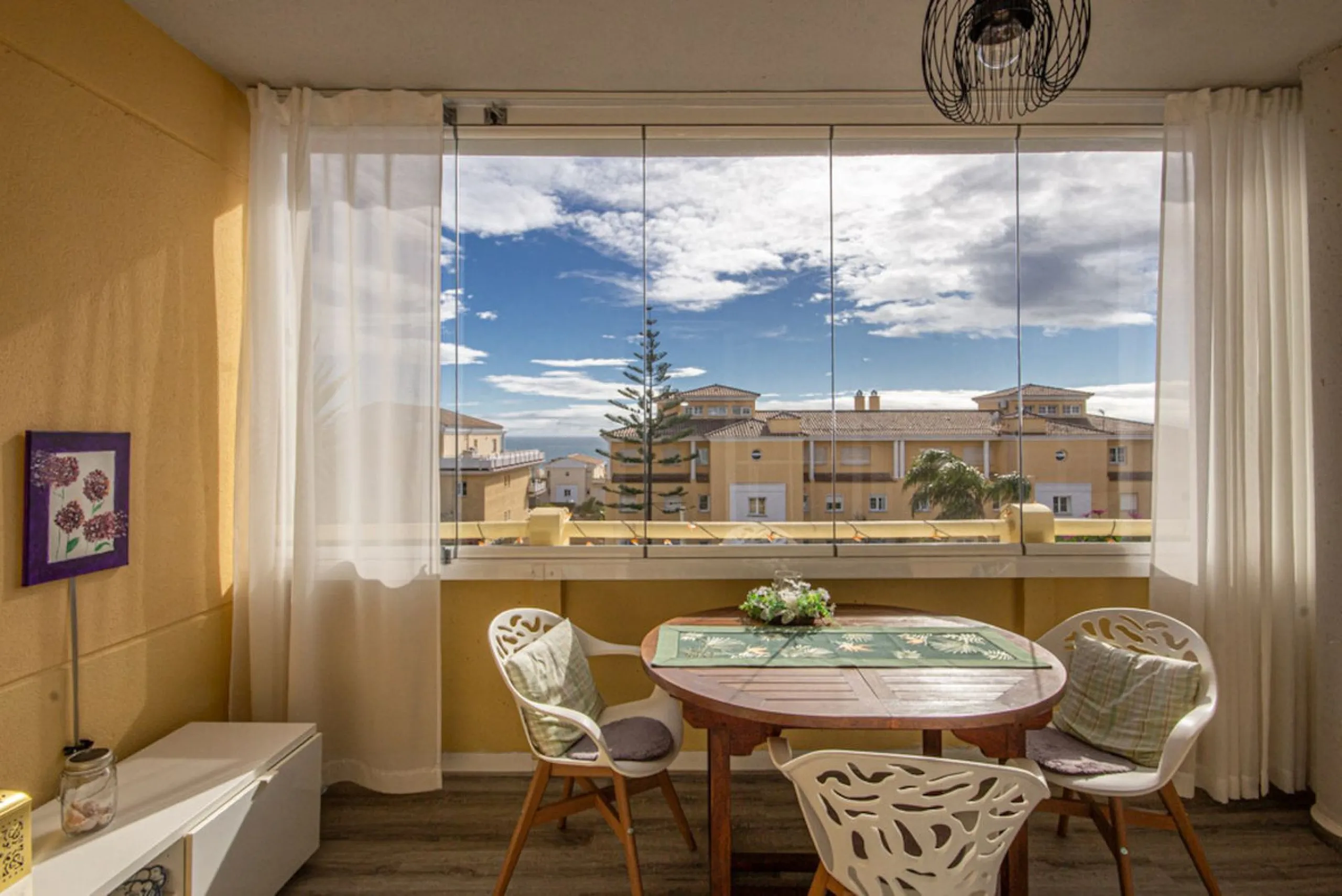 Fully Renovated 2-Bedroom Apartment with Sea Views in Cabopino