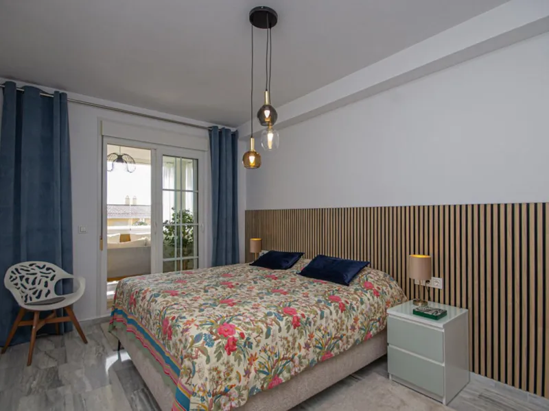 Fully Renovated 2-Bedroom Apartment with Sea Views in Cabopino