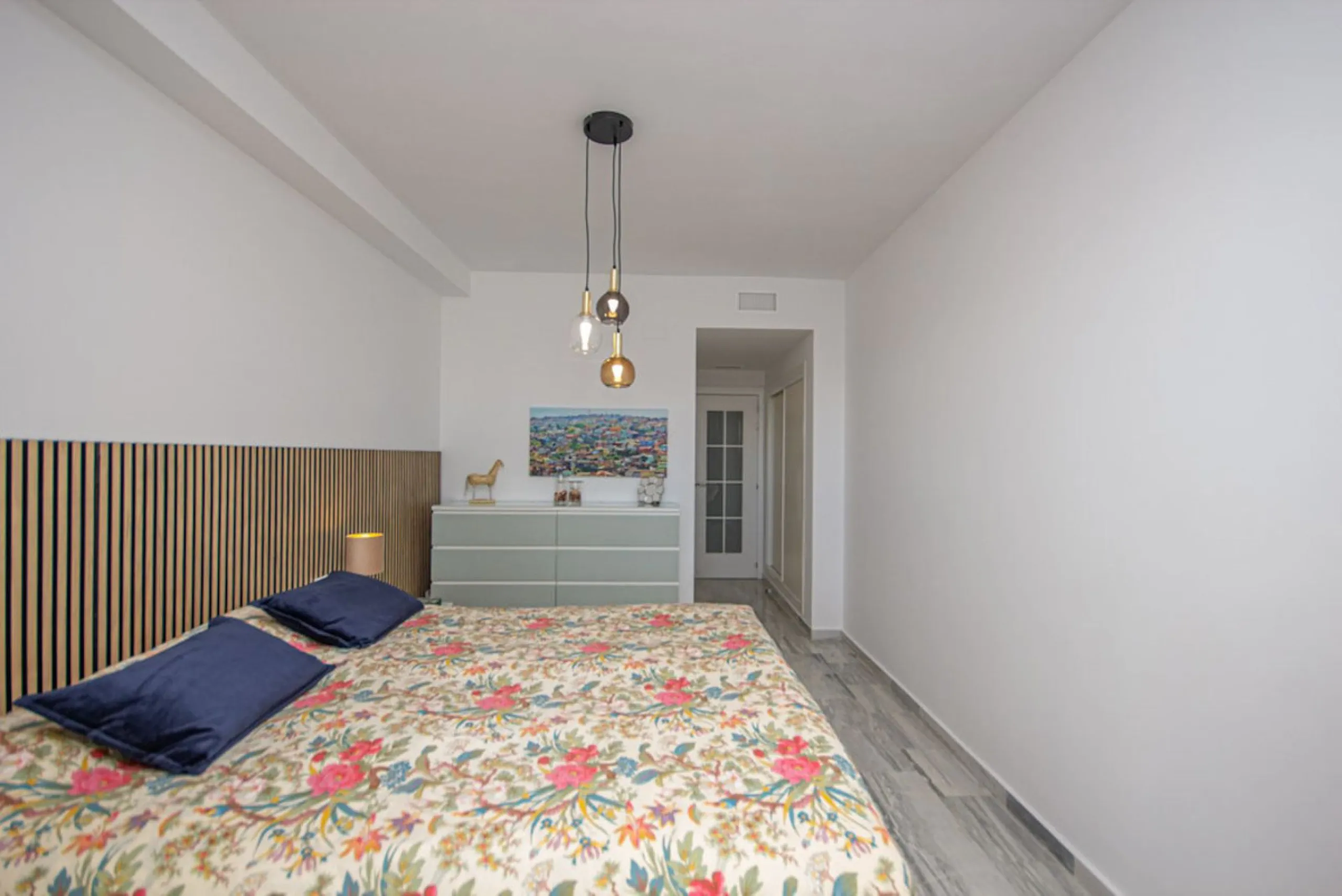 Fully Renovated 2-Bedroom Apartment with Sea Views in Cabopino