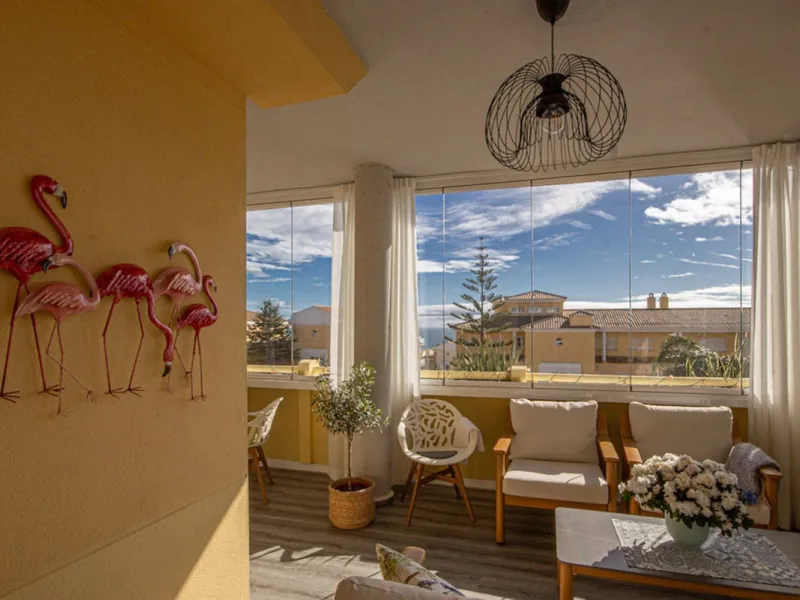 Fully Renovated 2-Bedroom Apartment with Sea Views in Cabopino
