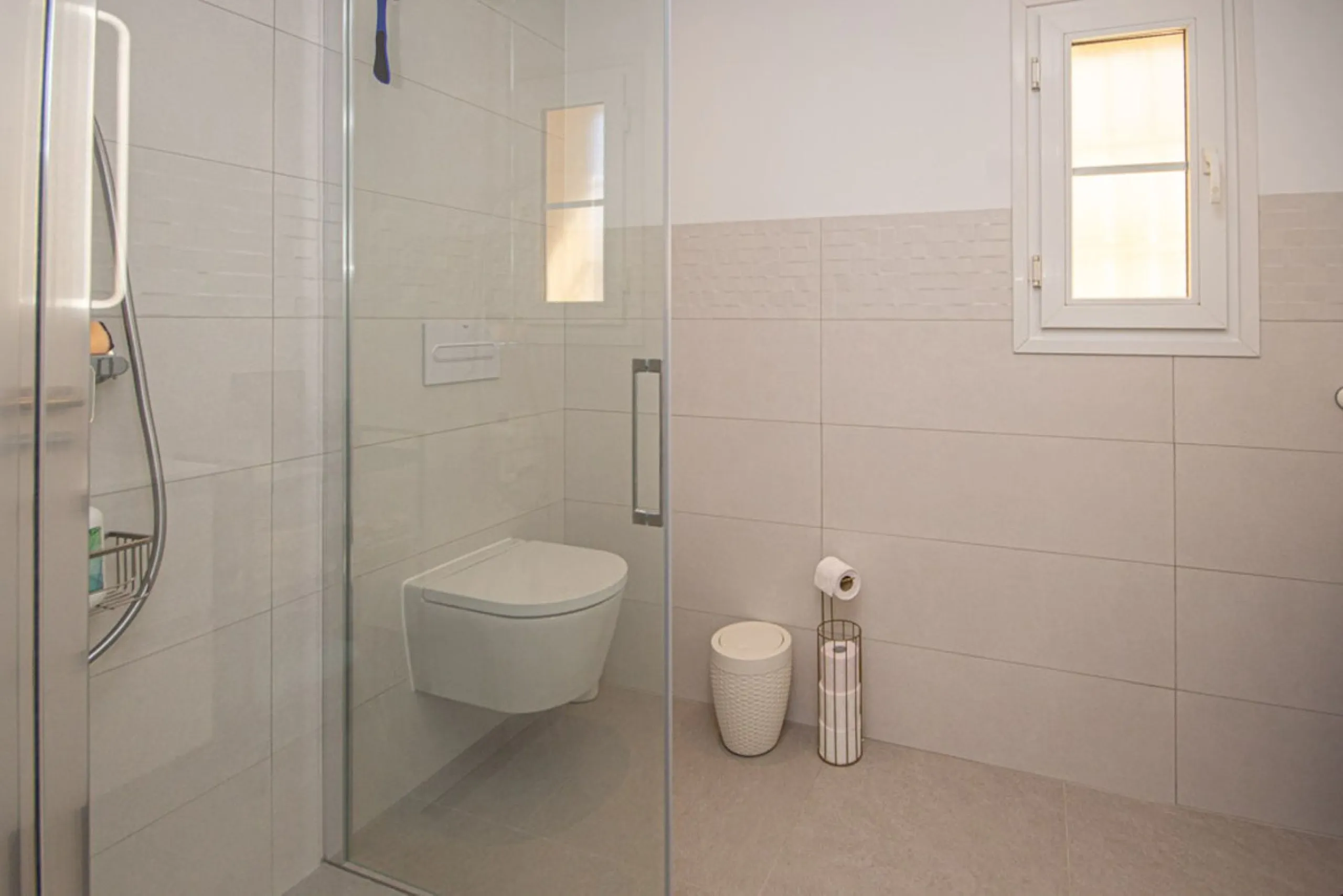 Fully Renovated 2-Bedroom Apartment with Sea Views in Cabopino