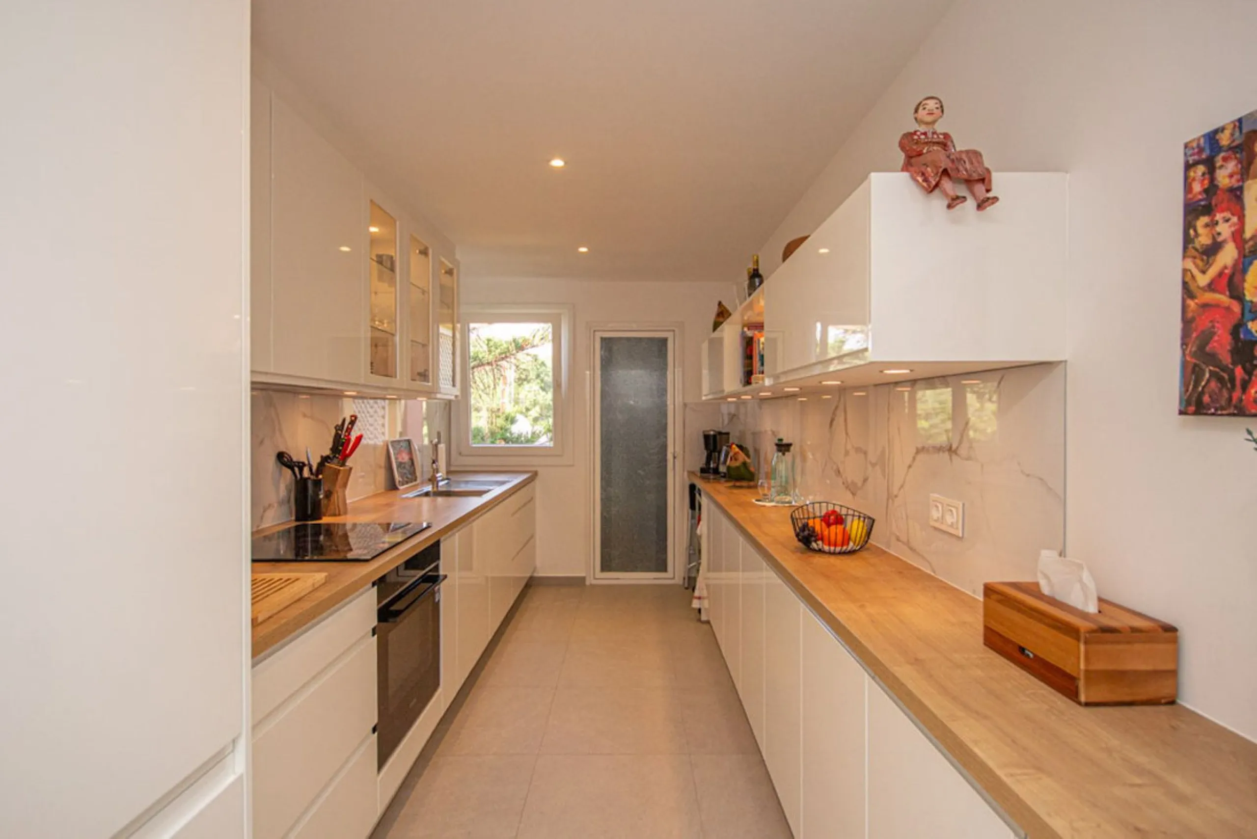 Fully Renovated 2-Bedroom Apartment with Sea Views in Cabopino