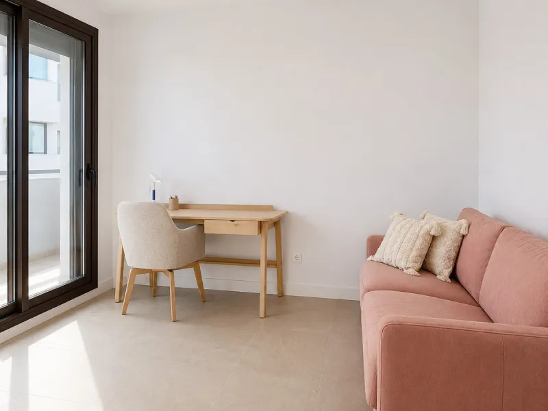 This ready to move in duplex penthouse, set within a modern community in Las Mesas of Estepona Port area, stands out for its impressive solarium with panoramic sea views. Built in 2025, the property offers a contemporary lifestyle in a sought-after locati
