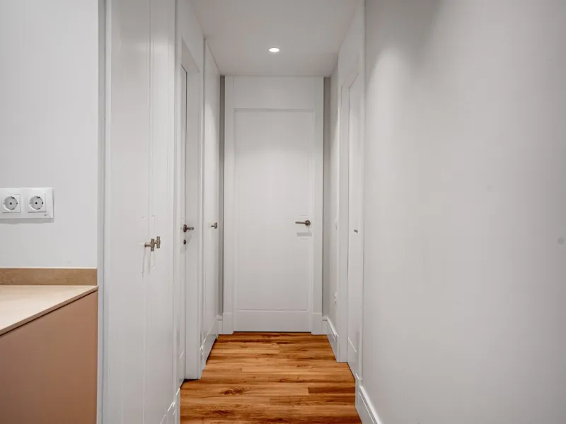 Apartment - Middle Floor Apartment в продаже в Marbella, Málaga. В доме 2 спален и 2 ванных комнат. Площадь дома 92 м²