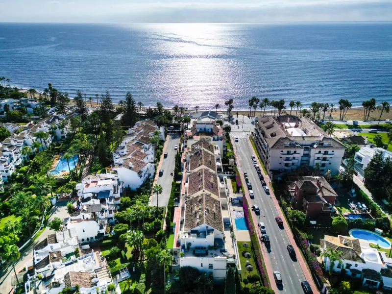 Apartment - Middle Floor Apartment в продаже в Marbella, Málaga. В доме 2 спален и 2 ванных комнат. Площадь дома 92 м²