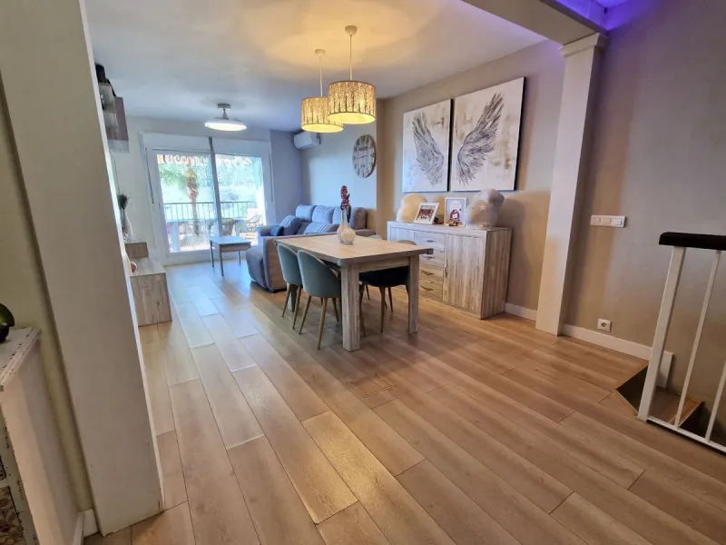 Price reduction !! Immaculate, beautifully reformed, spacious ground floor duplex apartment with 2 terraces, private garden AND sea and pool views!!  Located in a quiet corner of this fabulous community, the apartment, at entry level, consists of hallway,