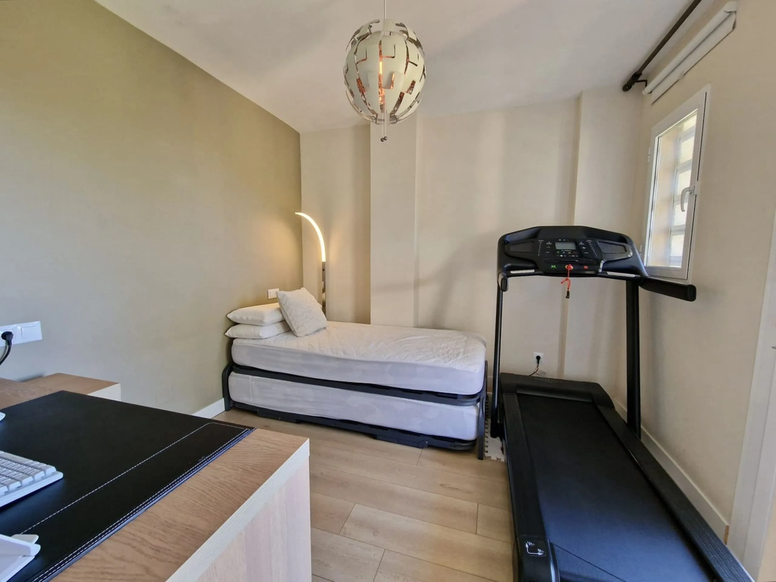 Price reduction !! Immaculate, beautifully reformed, spacious ground floor duplex apartment with 2 terraces, private garden AND sea and pool views!!  Located in a quiet corner of this fabulous community, the apartment, at entry level, consists of hallway,