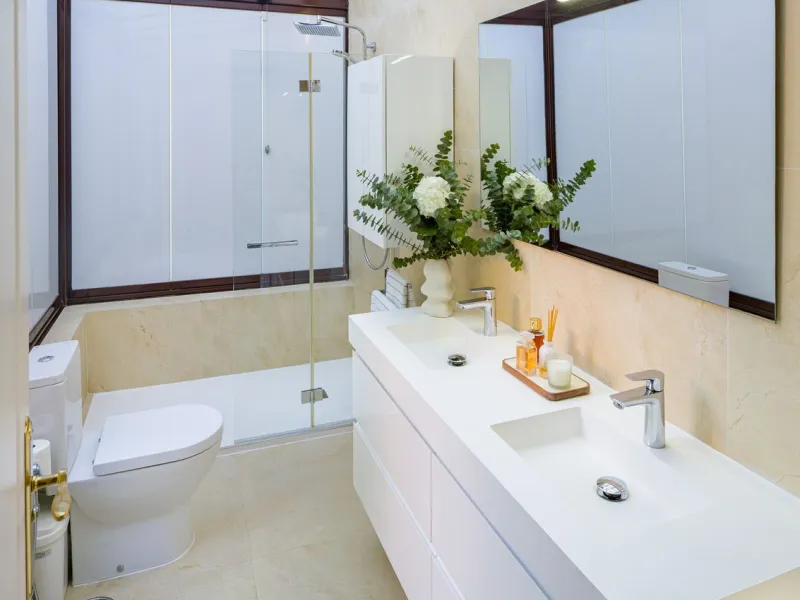 Spektakuläre Wohnung mit vier Schlafzimmern und vier Badezimmern in Nueva Andalucía