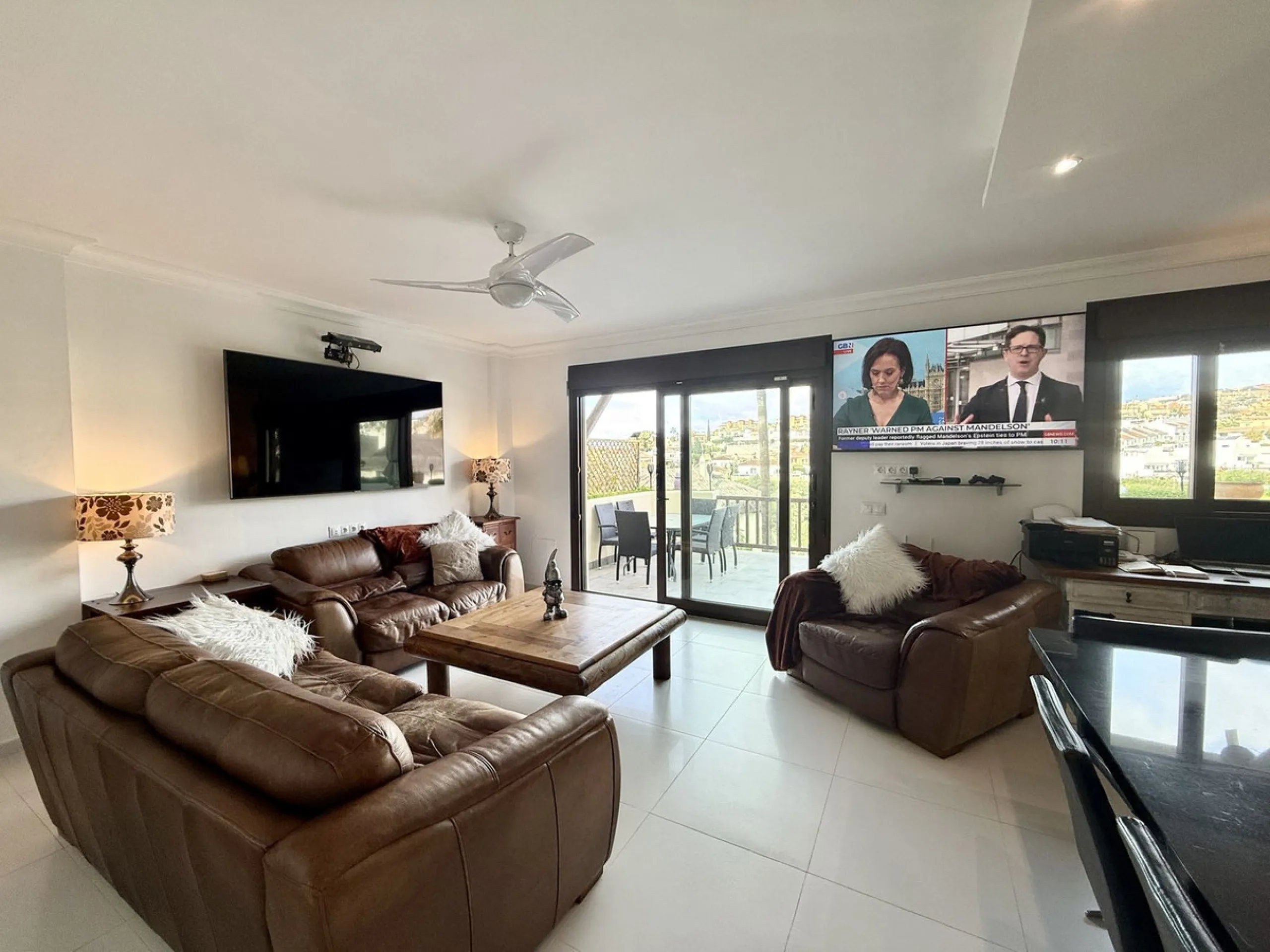Bright and spacious detached villa with private pool on terrace, yet located in a gated community. This unique property is distributed over two floors, the ground floor comprising a hallway, stunning lounge/dining room with open plan, newly fitted modern 