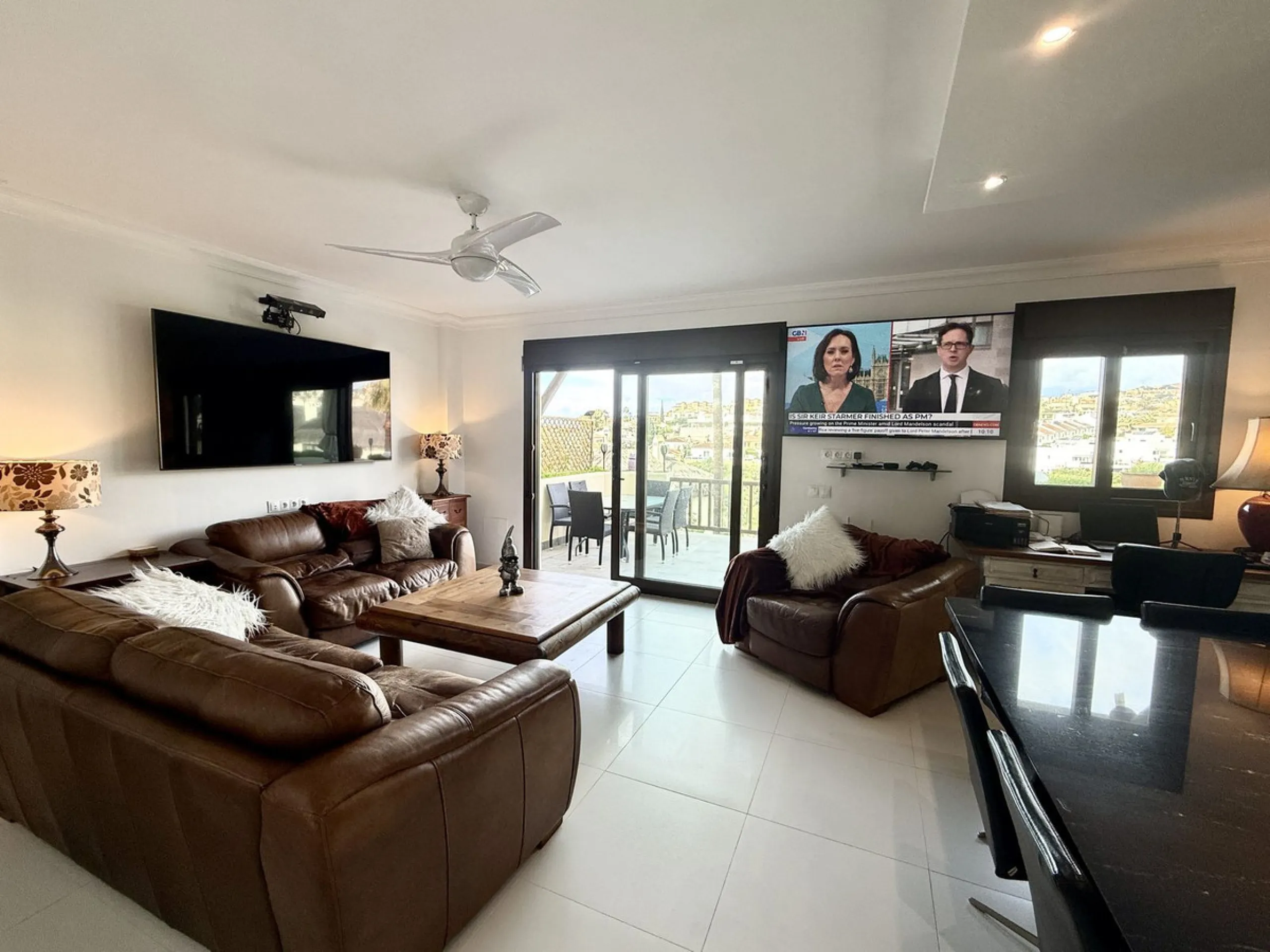 Bright and spacious detached villa with private pool on terrace, yet located in a gated community. This unique property is distributed over two floors, the ground floor comprising a hallway, stunning lounge/dining room with open plan, newly fitted modern 