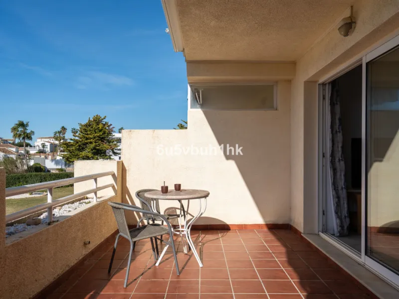 Discover refined coastal living in this beautifully presented 2-bedroom, 2-bathroom apartment, located in Balcones del Chaparral, one of the area's most sought-after residential communities.