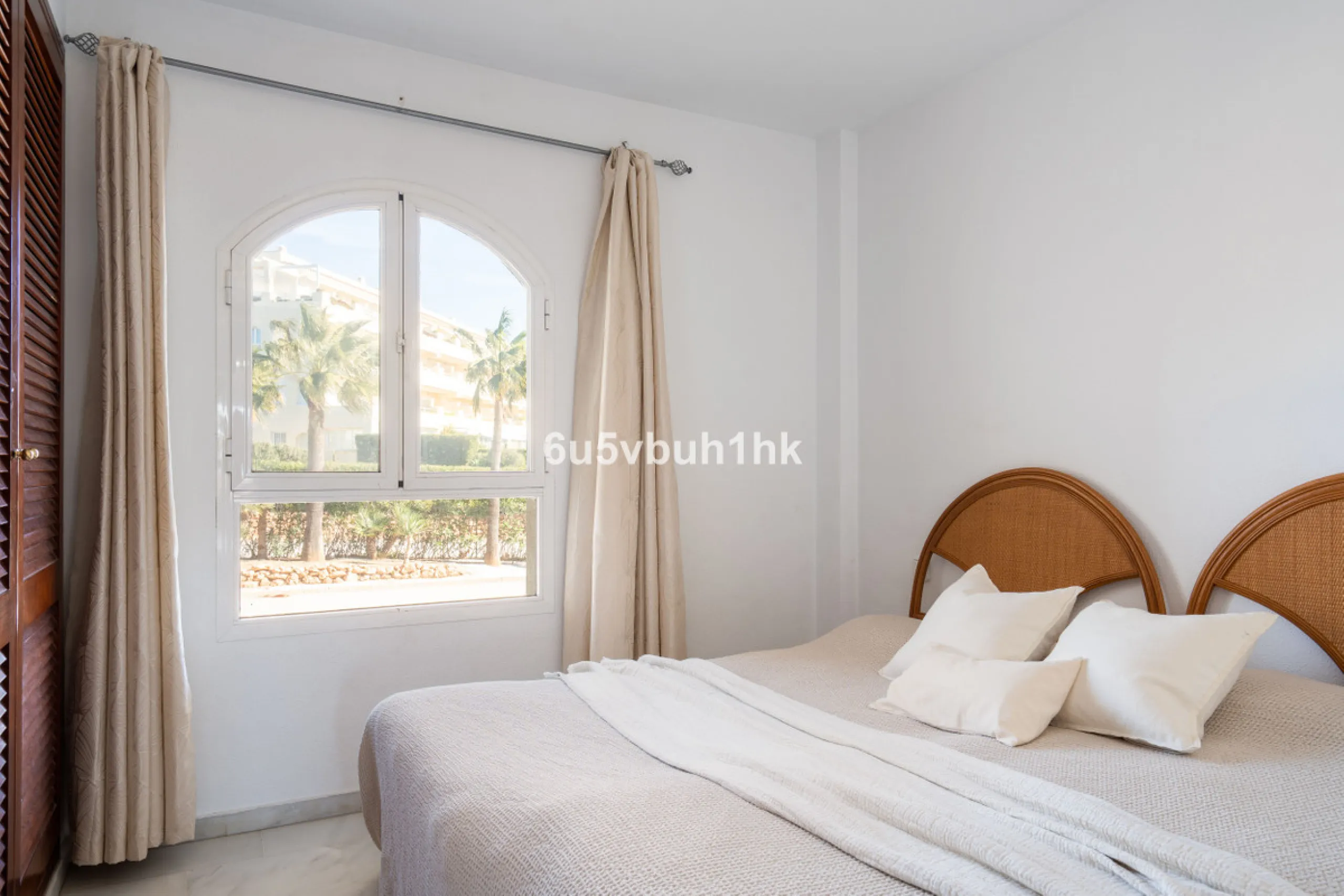 Discover refined coastal living in this beautifully presented 2-bedroom, 2-bathroom apartment, located in Balcones del Chaparral, one of the area's most sought-after residential communities.