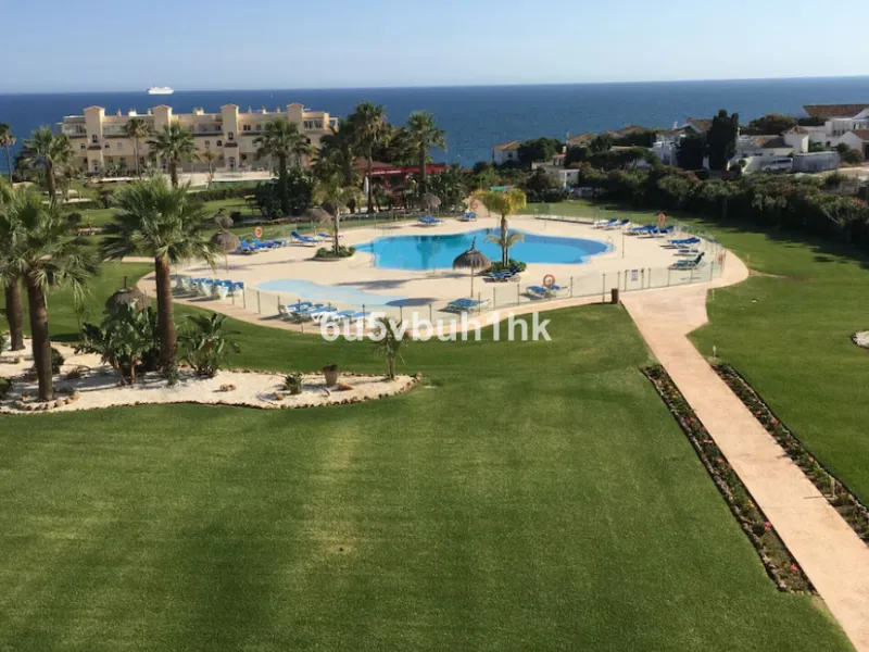 Discover refined coastal living in this beautifully presented 2-bedroom, 2-bathroom apartment, located in Balcones del Chaparral, one of the area's most sought-after residential communities.