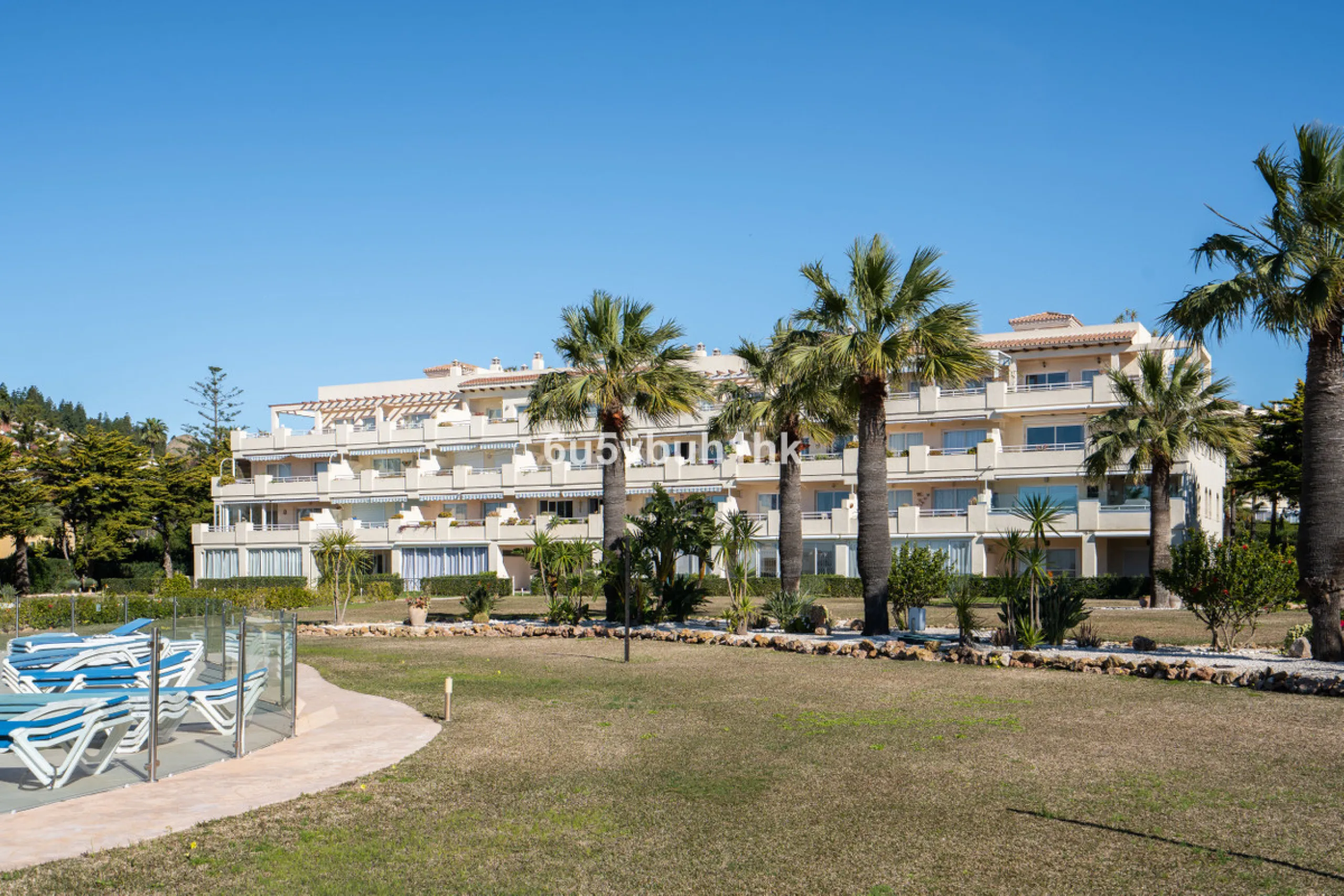 Discover refined coastal living in this beautifully presented 2-bedroom, 2-bathroom apartment, located in Balcones del Chaparral, one of the area's most sought-after residential communities.