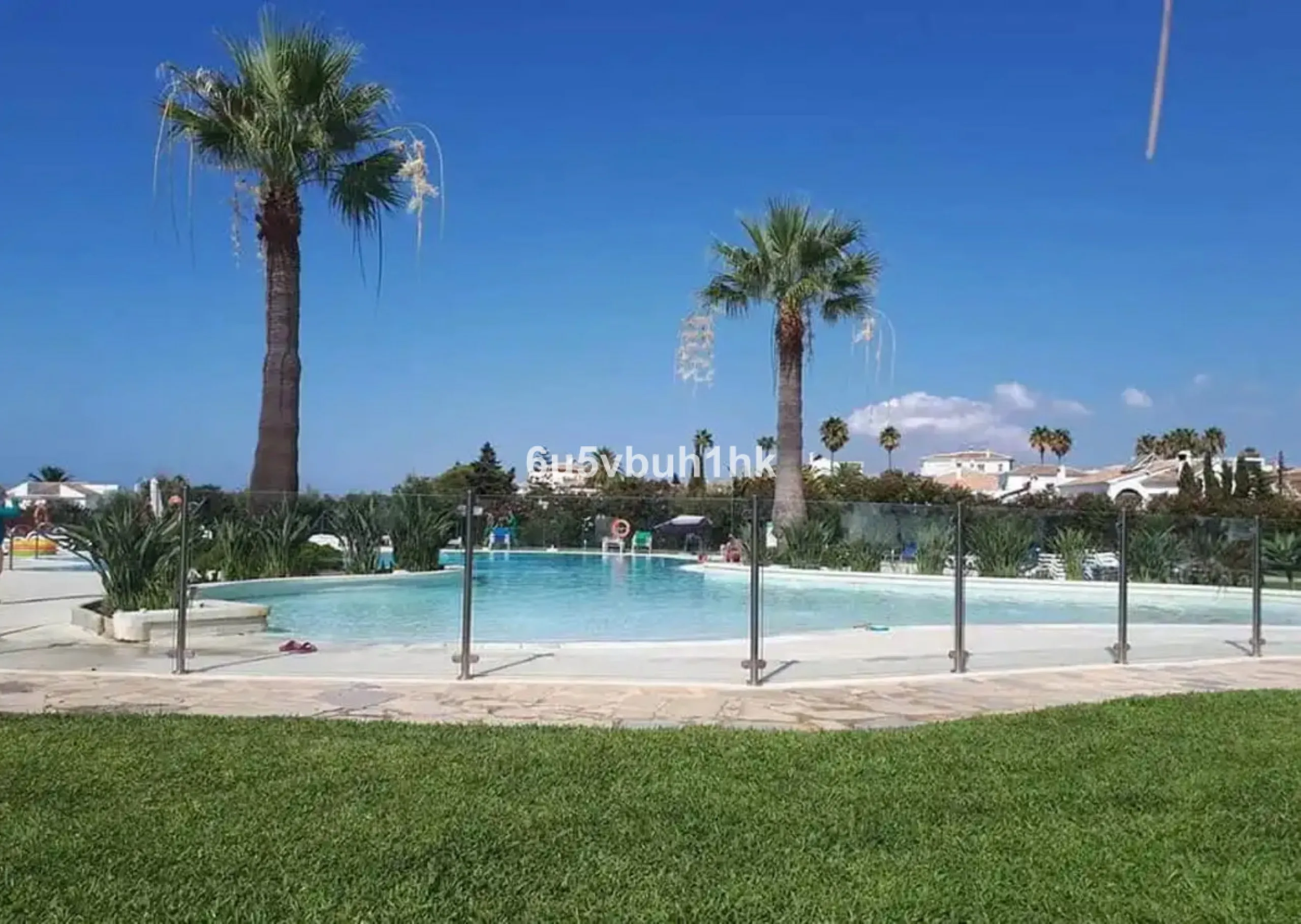 Discover refined coastal living in this beautifully presented 2-bedroom, 2-bathroom apartment, located in Balcones del Chaparral, one of the area's most sought-after residential communities.