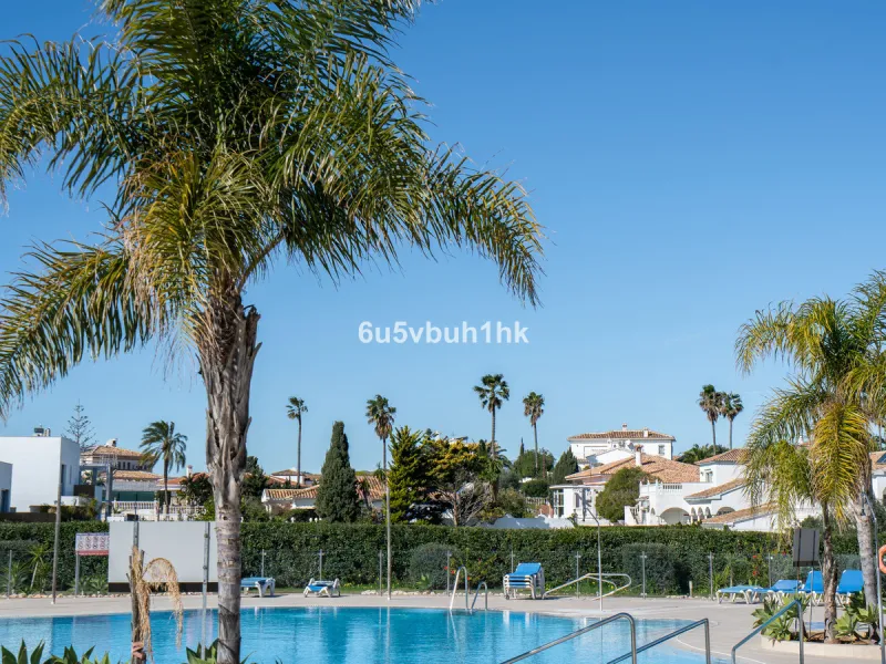 Discover refined coastal living in this beautifully presented 2-bedroom, 2-bathroom apartment, located in Balcones del Chaparral, one of the area's most sought-after residential communities.