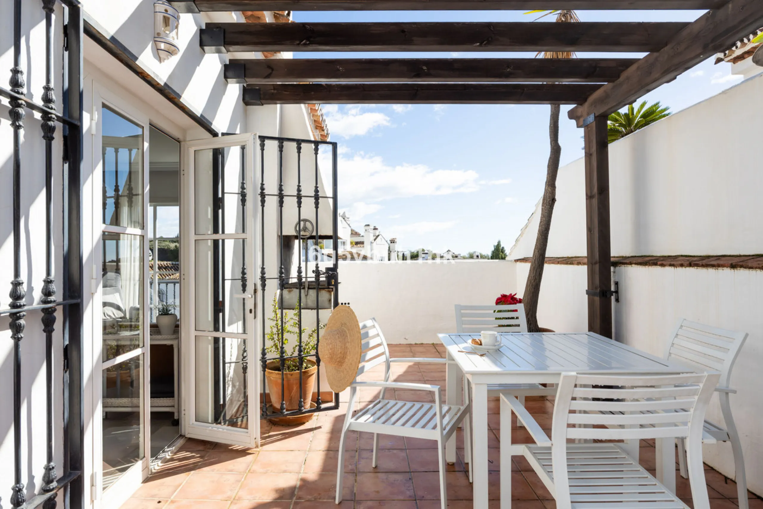 Apartment - Penthouse в продаже в Mijas, Málaga. В доме 2 спален и 2 ванных комнат. Площадь дома 108 м²