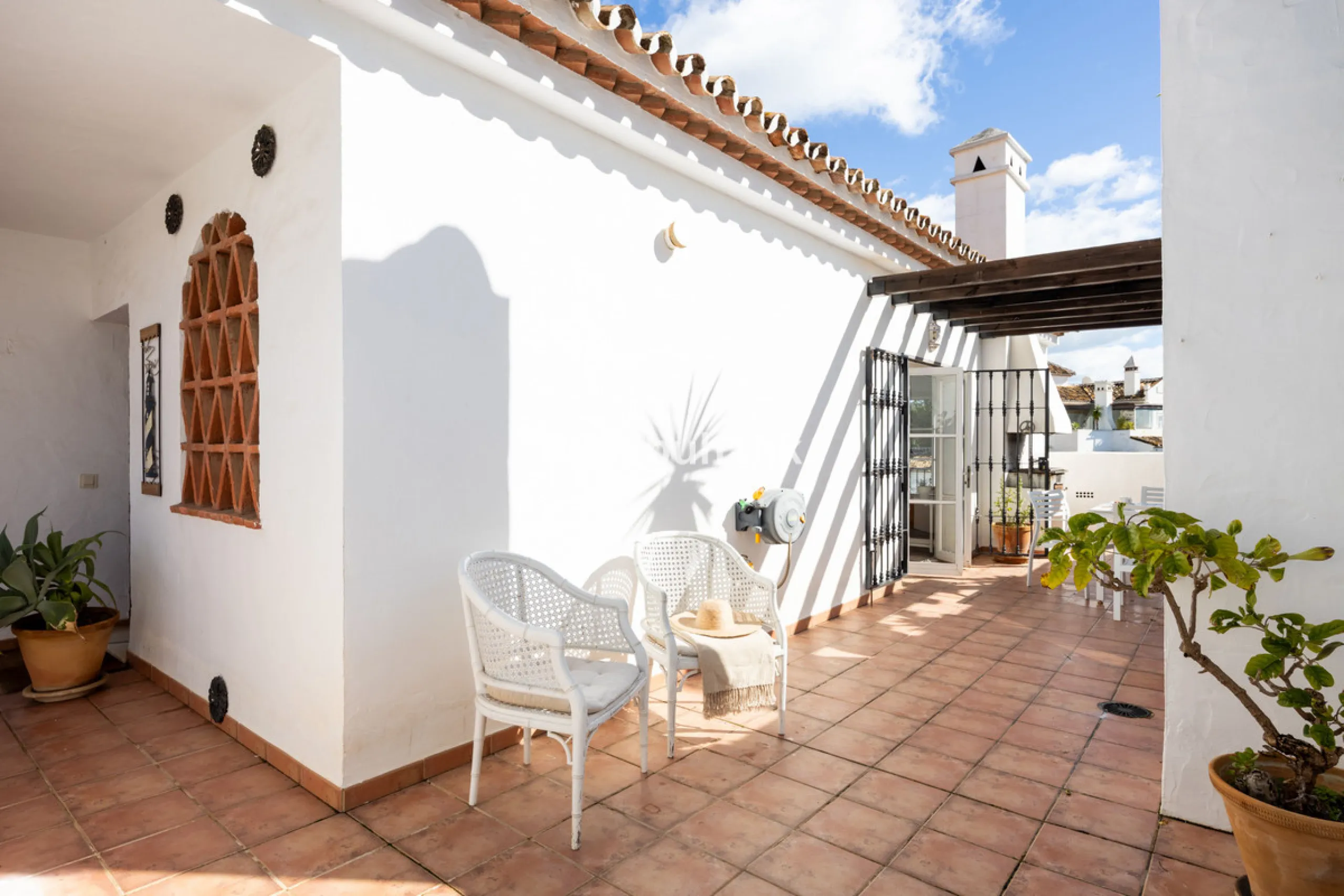 Apartment - Penthouse в продаже в Mijas, Málaga. В доме 2 спален и 2 ванных комнат. Площадь дома 108 м²