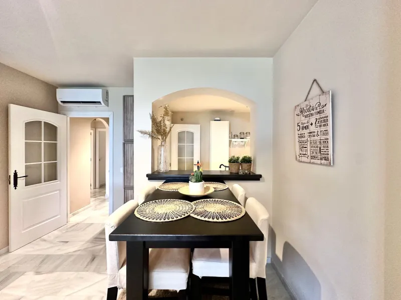 EXCLUSIVE BEACHFRONT APARTMENT IN MI CAPRICHO – GROUND FLOOR, 2 BEDROOMS, DIRECT POOL AND BEACH ACCESS & NEXT TO AMENITIES