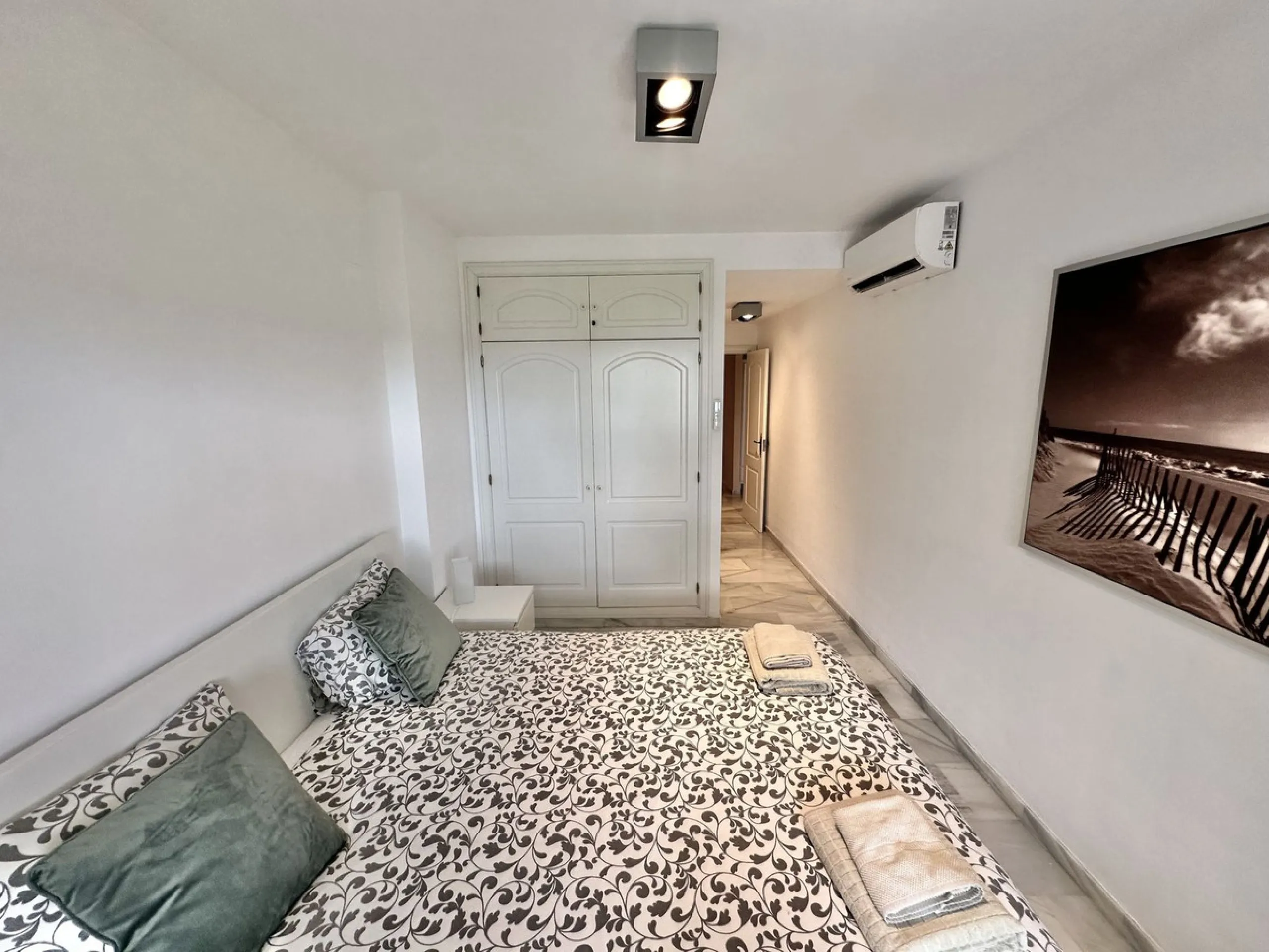 EXCLUSIVE BEACHFRONT APARTMENT IN MI CAPRICHO – GROUND FLOOR, 2 BEDROOMS, DIRECT POOL AND BEACH ACCESS & NEXT TO AMENITIES