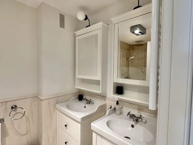 EXCLUSIVE BEACHFRONT APARTMENT IN MI CAPRICHO – GROUND FLOOR, 2 BEDROOMS, DIRECT POOL AND BEACH ACCESS & NEXT TO AMENITIES