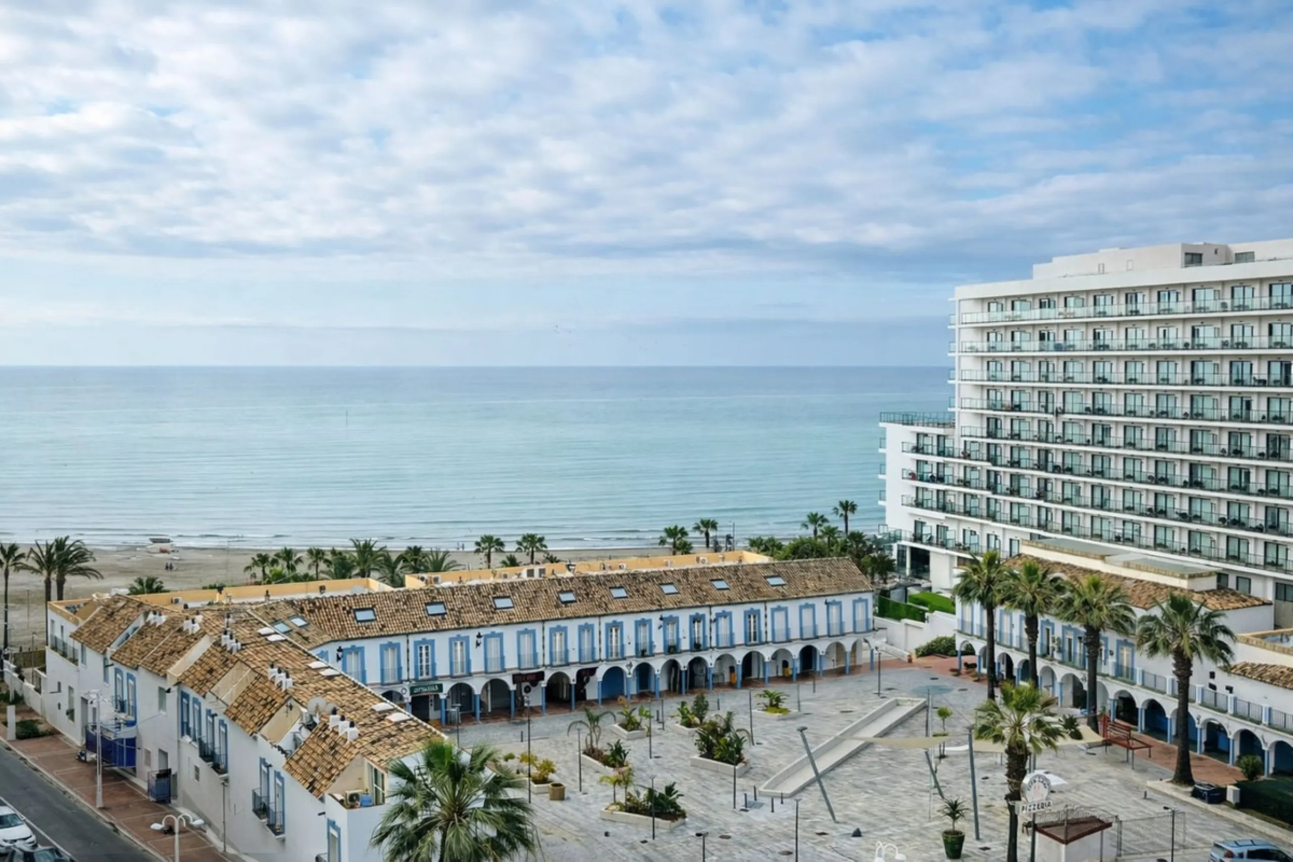 100M FROM THE BEACH, SEAVIEWS & PANORAMIC VIEWS ! NEXT TO THE MARINA OF BENALMADENA