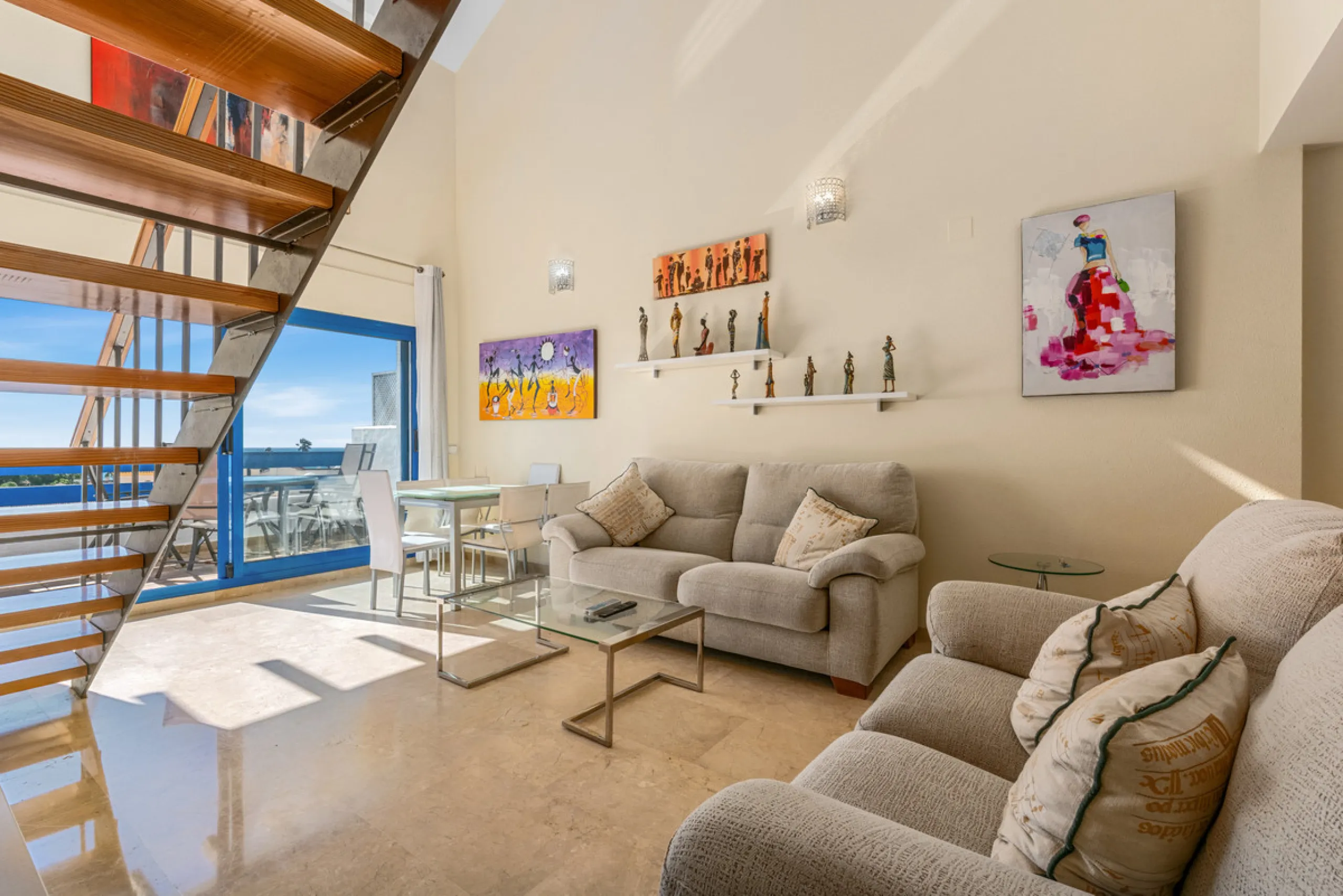 Apartment - Penthouse Duplex в продаже в Manilva, Málaga. В доме 3 спален и 3 ванных комнат. Площадь дома 184 м²
