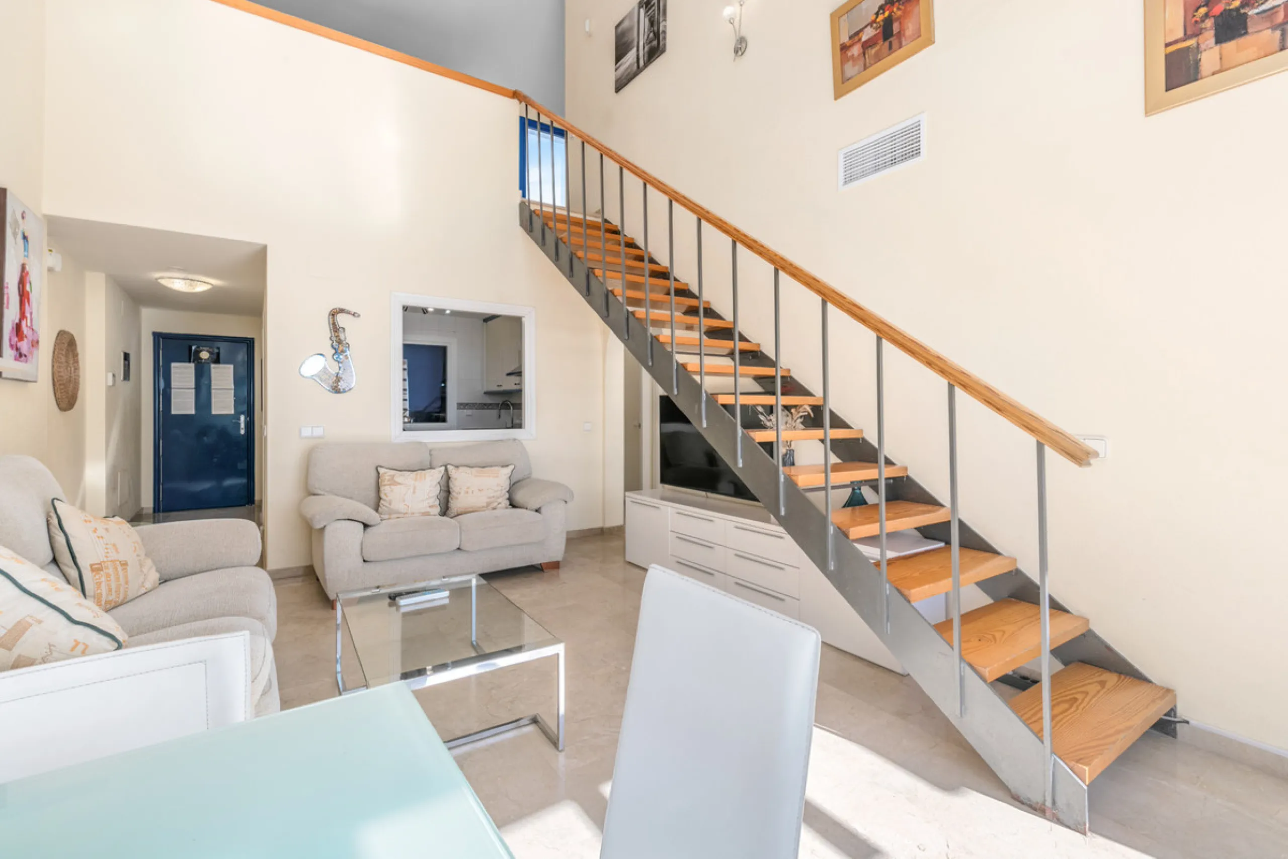 Apartment - Penthouse Duplex в продаже в Manilva, Málaga. В доме 3 спален и 3 ванных комнат. Площадь дома 184 м²