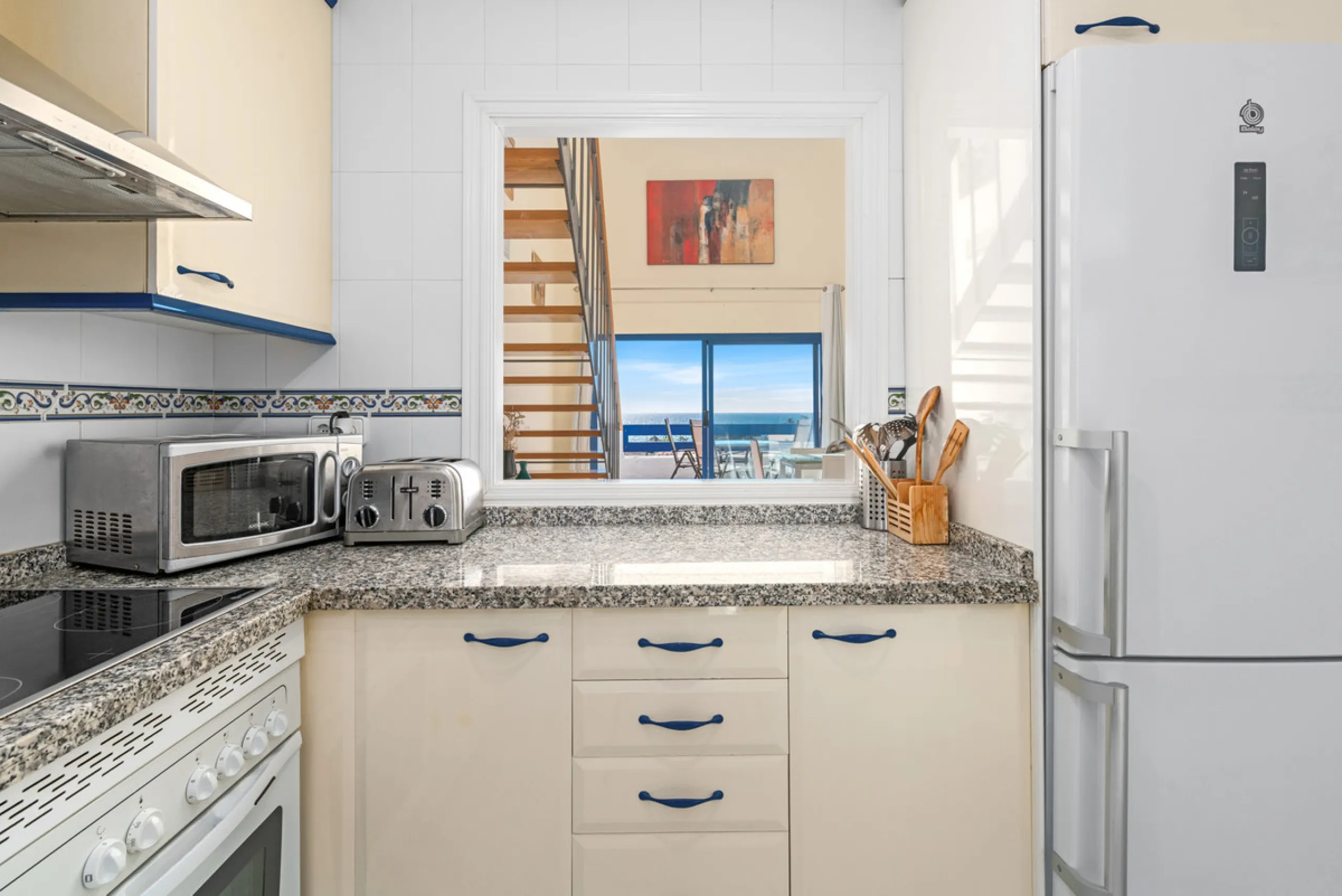 Apartment - Penthouse Duplex в продаже в Manilva, Málaga. В доме 3 спален и 3 ванных комнат. Площадь дома 184 м²