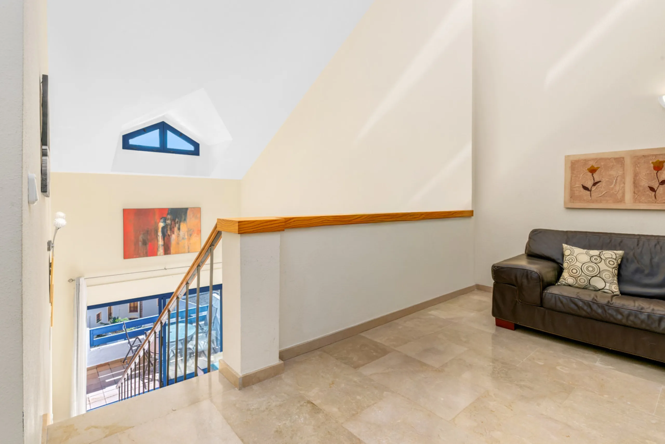 Apartment - Penthouse Duplex в продаже в Manilva, Málaga. В доме 3 спален и 3 ванных комнат. Площадь дома 184 м²